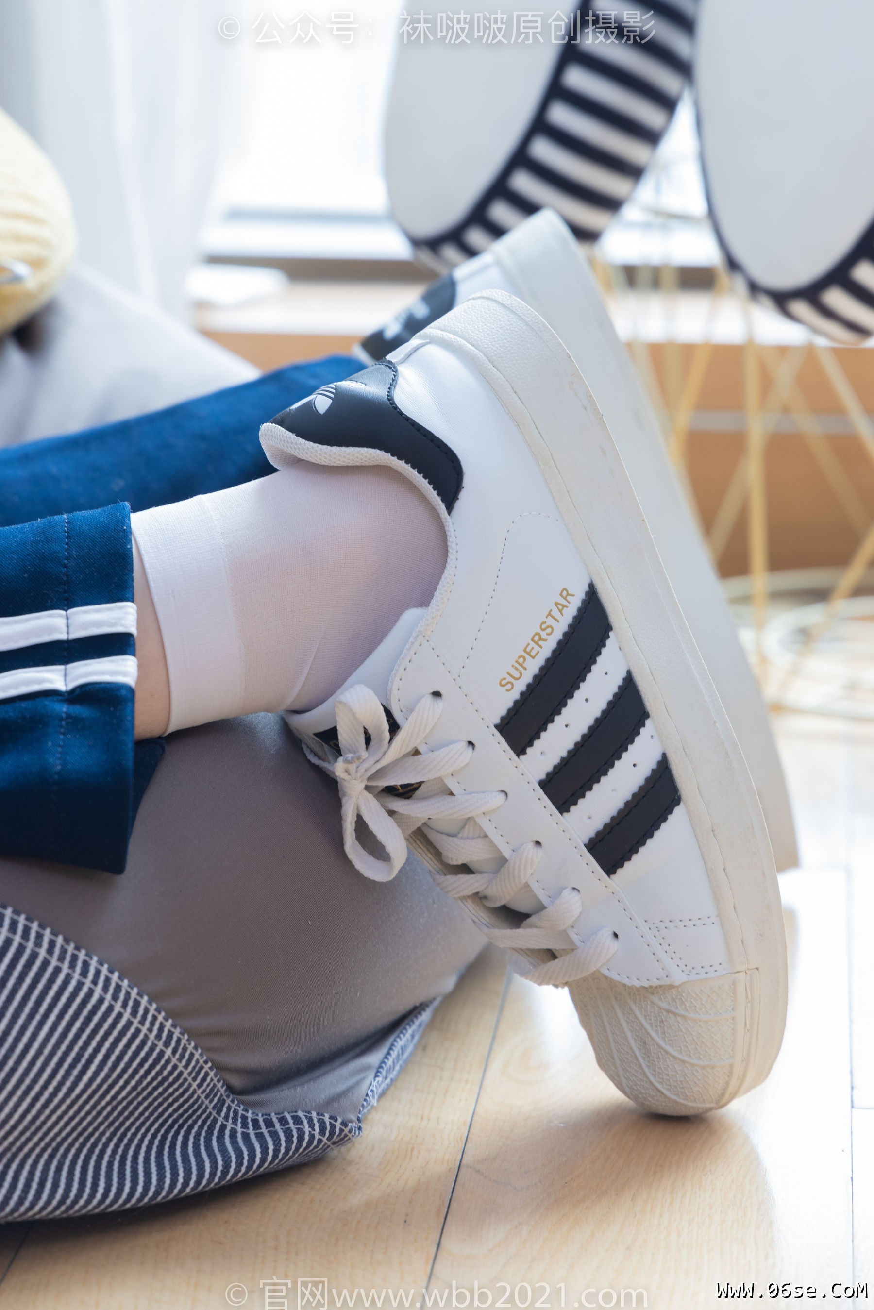 图片[54]-BoBoSocks袜啵啵 No.366 甜甜圈 -三双板鞋、白棉袜、短白丝[150P]-六色网