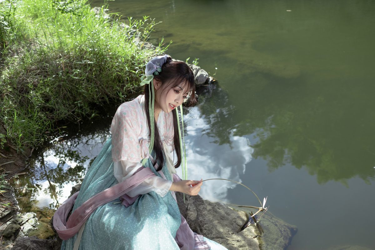 图片[19]-YiTuYu艺图语 Vol.5251 Jin Zou Ba[51P]-六色网