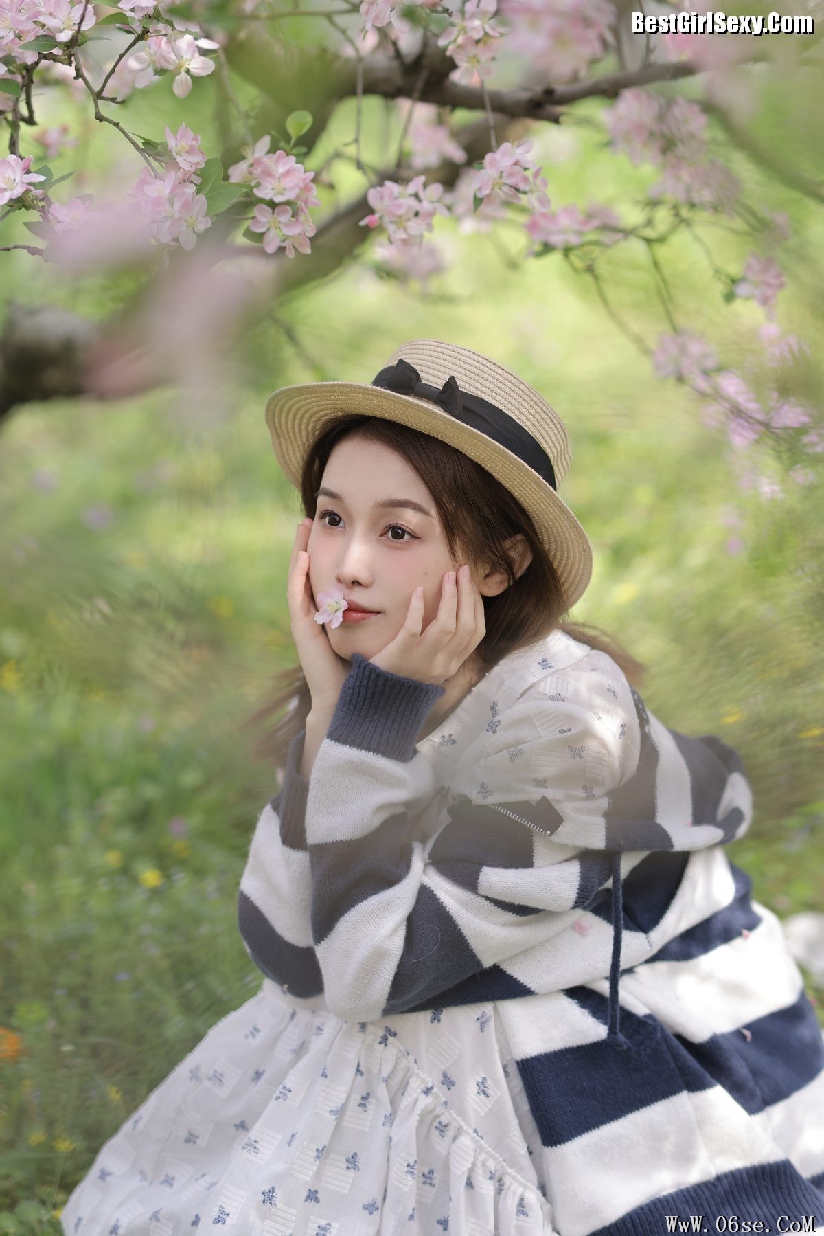 图片[23]-YiTuYu艺图语 Vol.4097 Suan Nai Jia Xin Hao hao Ci[32P]-六色网