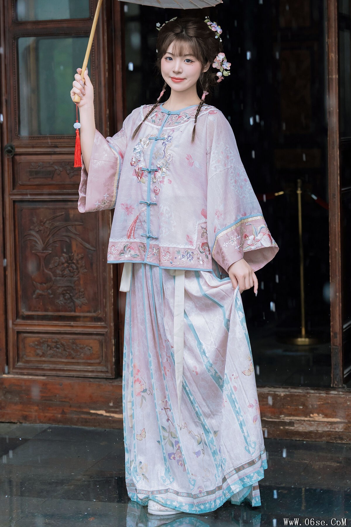 YiTuYu艺图语 Vol.7341 Sai De Guo Xi Li Ma[32P]-六色网