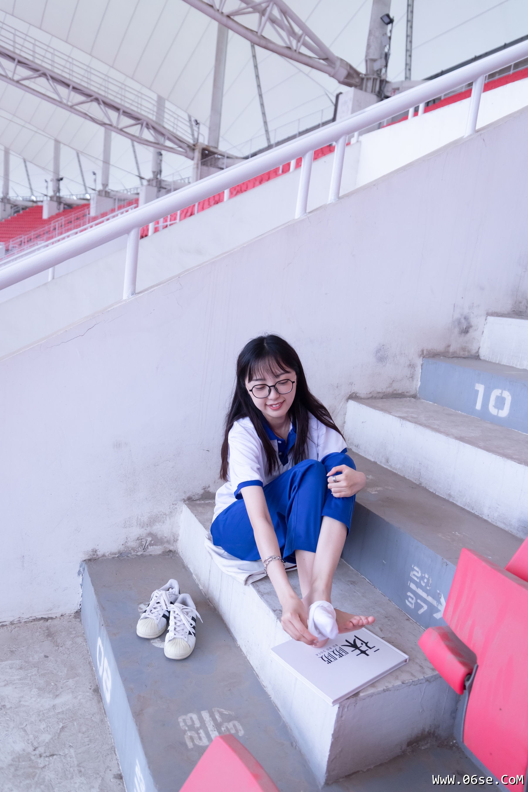 图片[111]-BoBoSocks袜啵啵 No.002 稚予-校服、贝壳头、白棉袜、裸足[139P]-六色网
