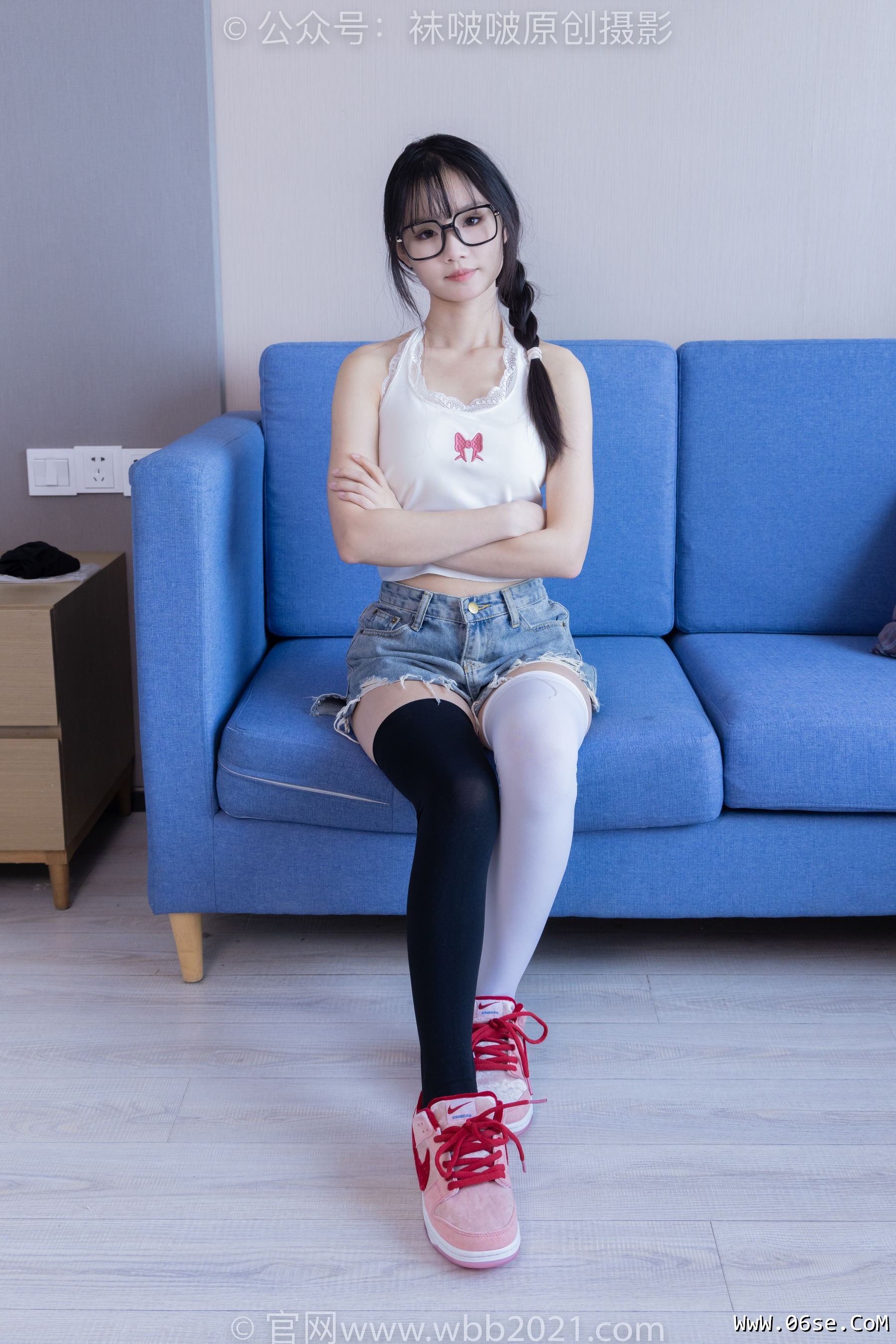图片[137]-BoBoSocks袜啵啵 No.390 甜甜圈 -板鞋、厚黑丝大腿袜、厚白丝大腿袜[148P]-六色网