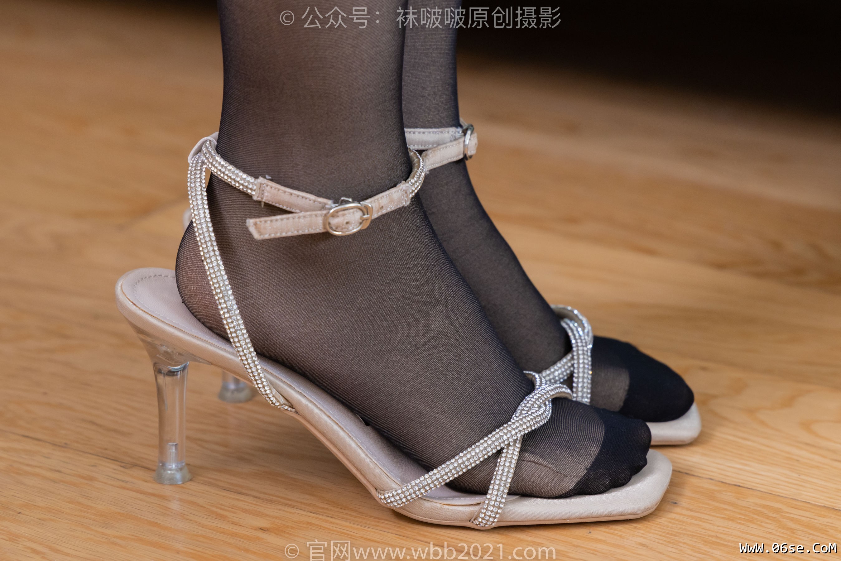 图片[128]-BoBoSocks袜啵啵 No.411 甜甜圈 -高跟鞋、高跟凉鞋、黑丝[149P]-六色网