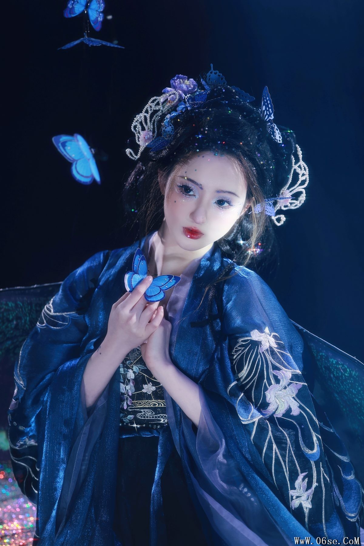 图片[21]-YiTuYu艺图语 Vol.3446 Tian Qing Hou De Ying Hua Hua[25P]-六色网