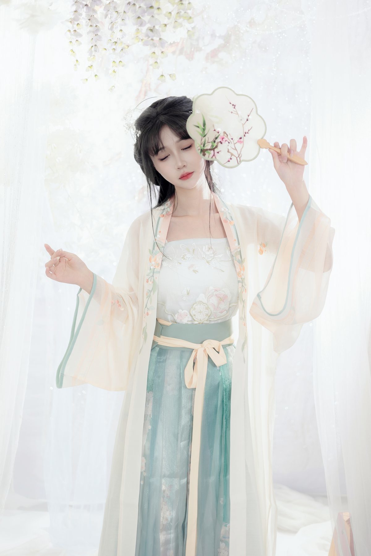 图片[24]-YiTuYu艺图语 Vol.5463 Qi Luo Sheng De Xiao Su Su[28P]-六色网