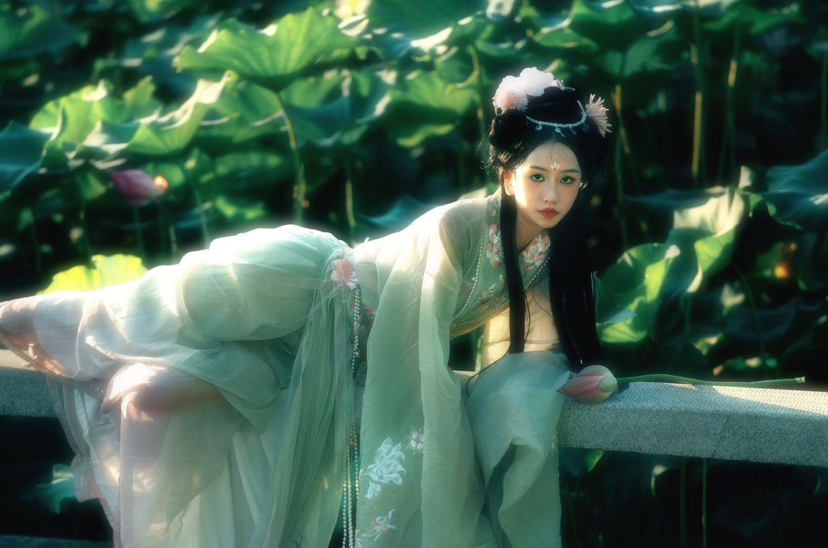 图片[6]-YiTuYu艺图语 Vol.5256 Xiao Qing[24P]-六色网