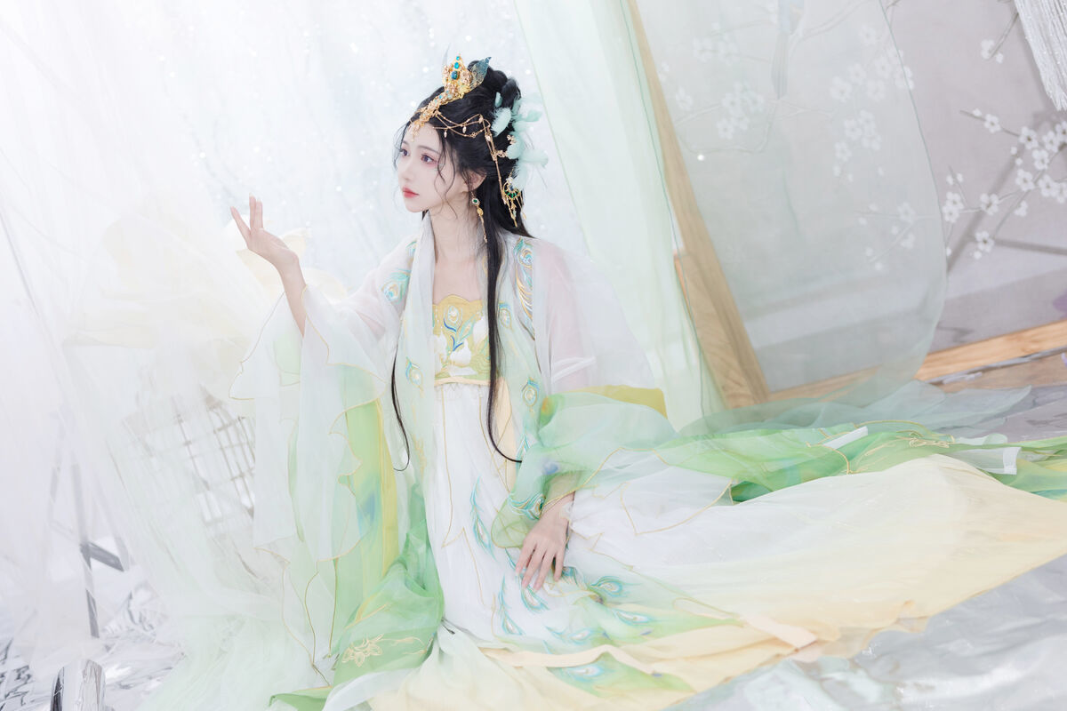 图片[20]-YiTuYu艺图语 Vol.7394 Qi Luo Sheng De Xiao Su Su[25P]-六色网