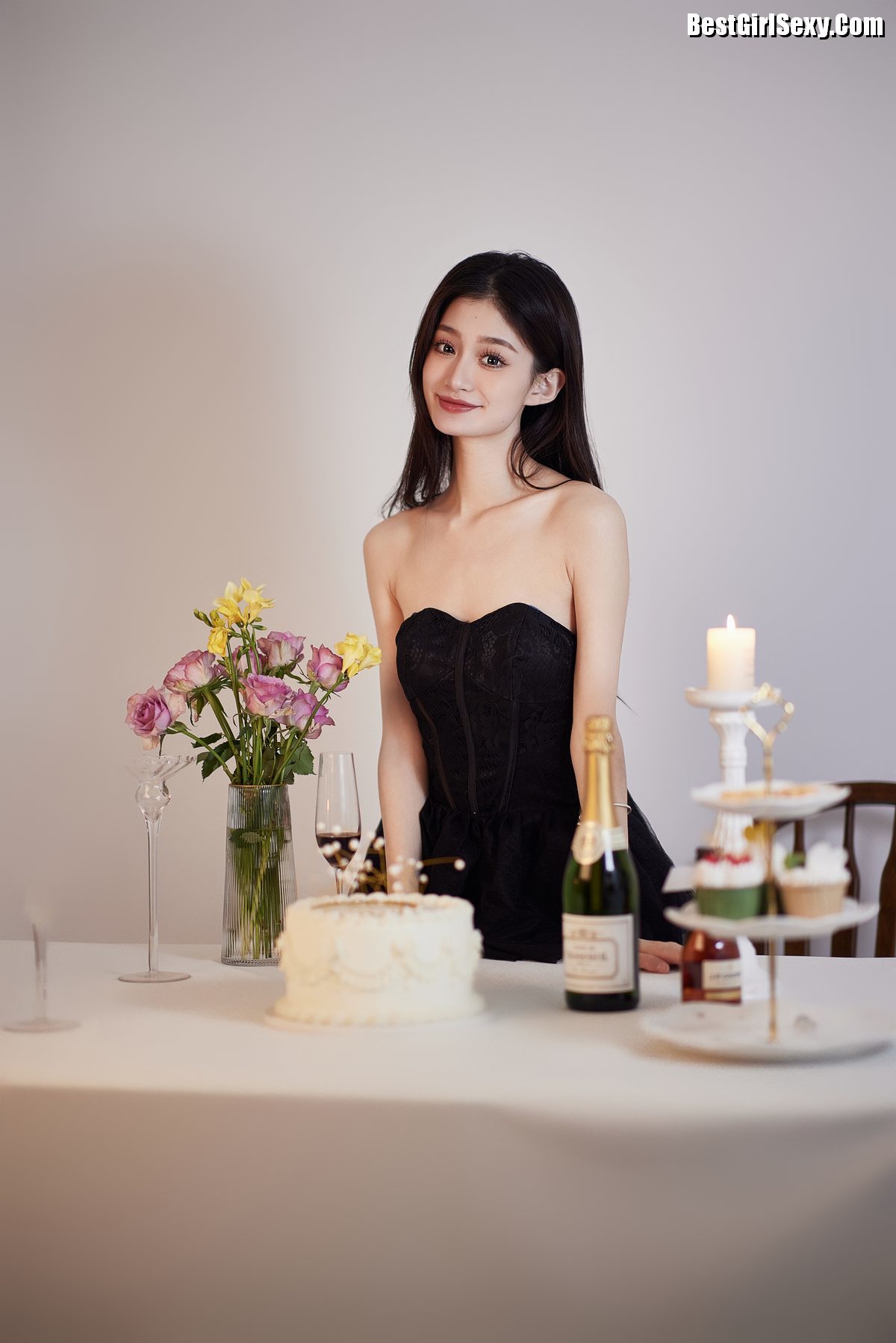 图片[28]-YiTuYu艺图语 Vol.4022 Xiao Duo Duo Yao Bao Fu[30P]-六色网