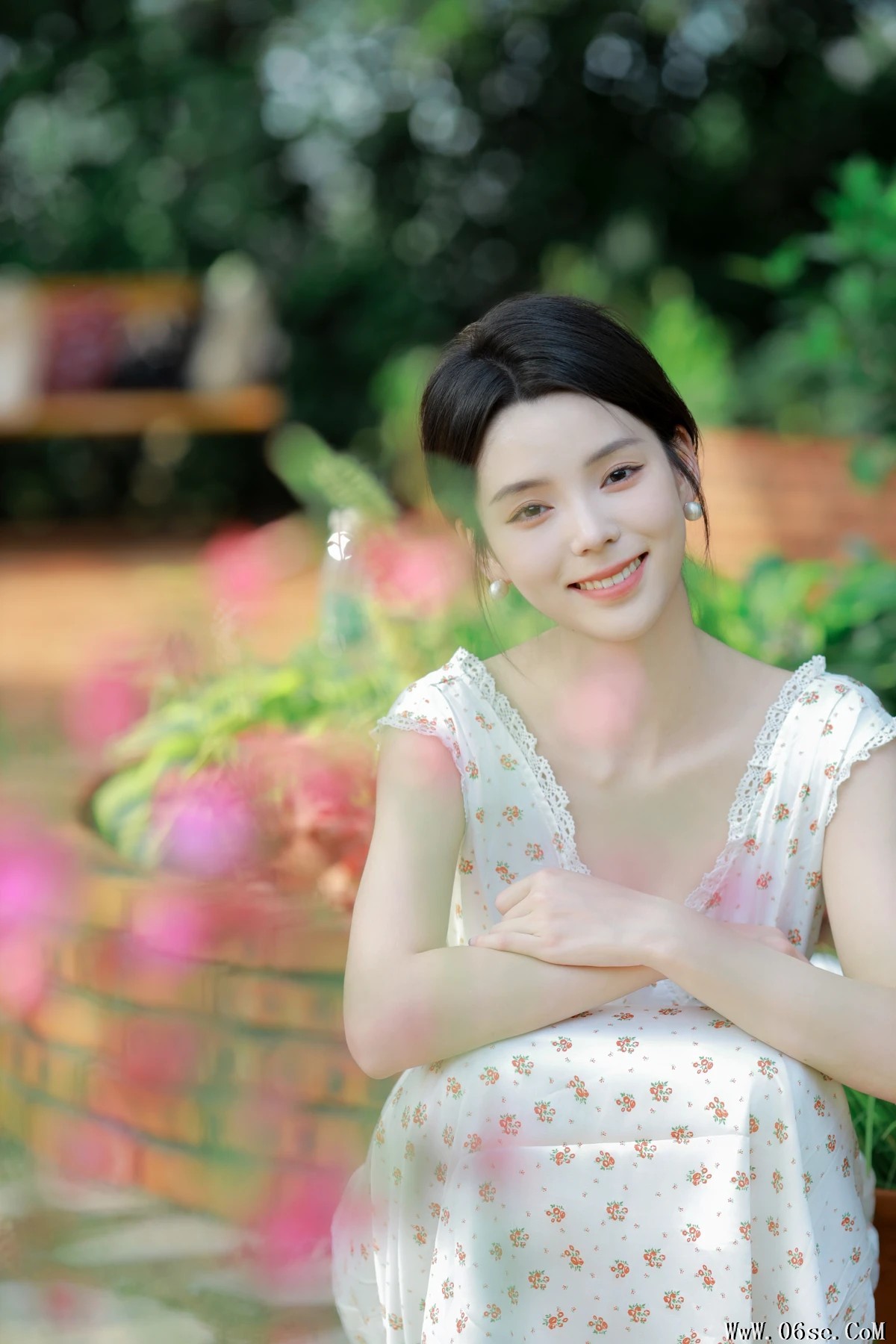 图片[17]-[艺图语]2024.06.26 Vol.3070 – 花园少女 [22P]-六色网