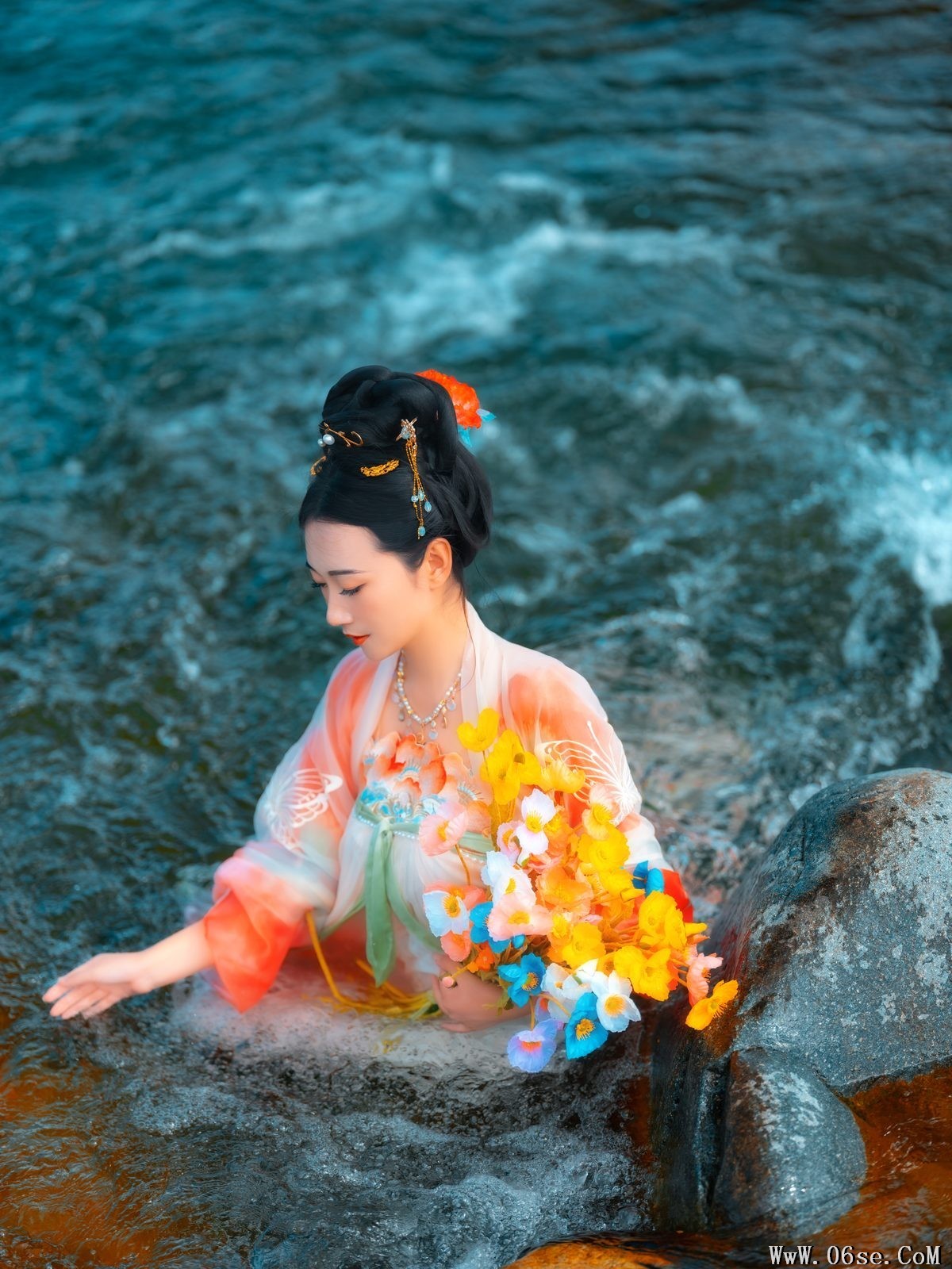 图片[22]-YiTuYu艺图语 Vol.5089 Long En Xing[49P]-六色网