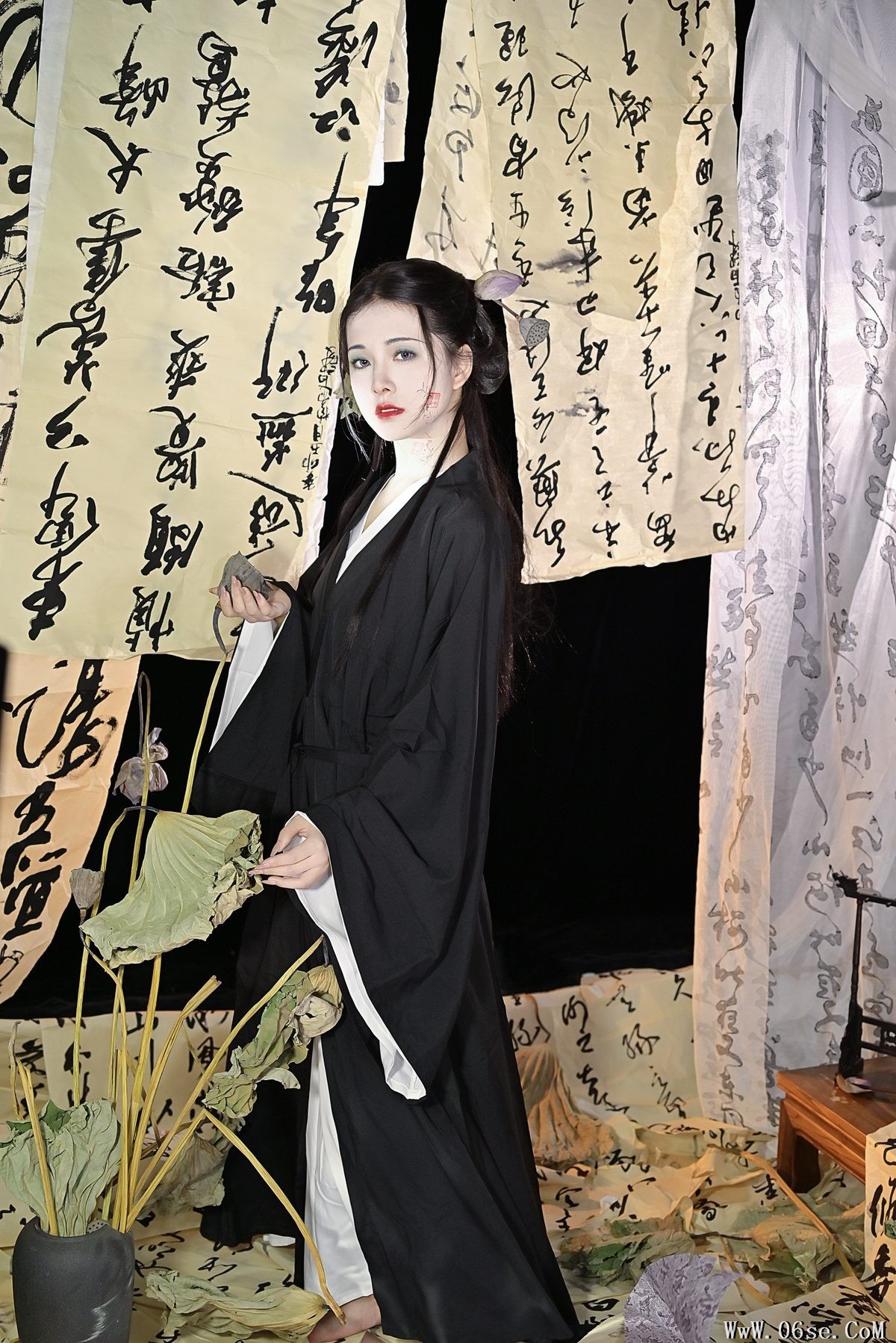 图片[21]-YiTuYu艺图语 Vol.5086 Yi Yi Bu Xiang Zhang Pang Pang[31P]-六色网