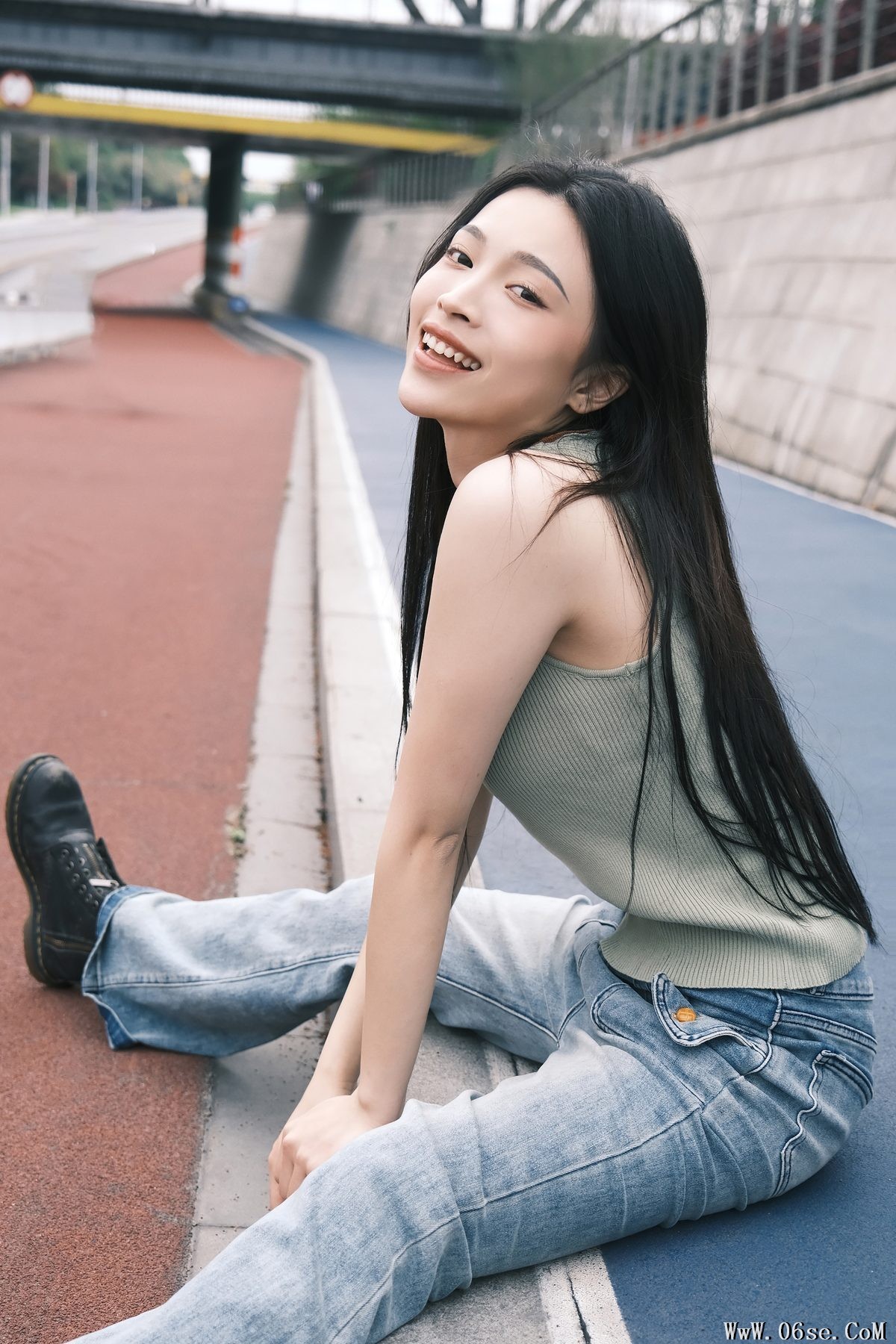图片[12]-YiTuYu艺图语 Vol.4618 Lu Rou Chi Bu Bao[25P]-六色网