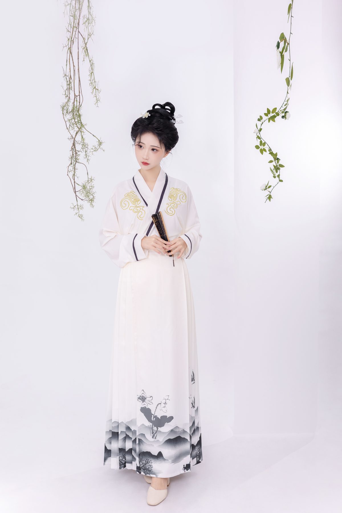 图片[4]-YiTuYu艺图语 Vol.3527 Qi Luo Sheng De Xiao Su Su[28P]-六色网