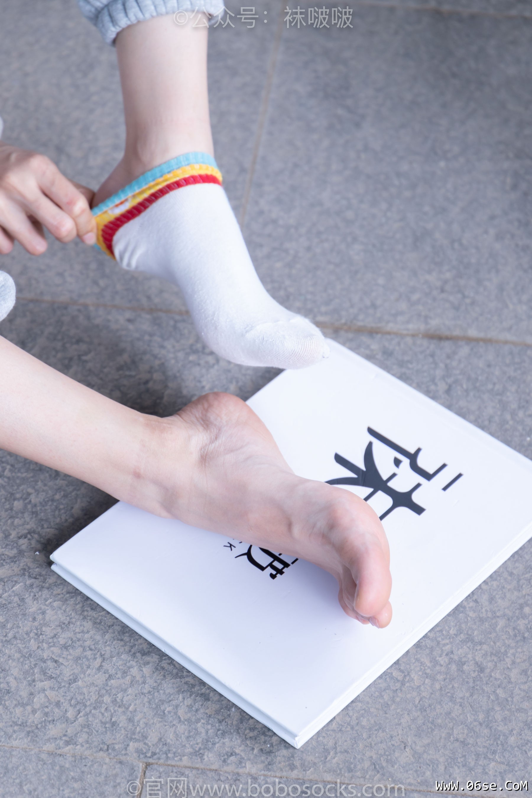 图片[102]-BoBoSocks袜啵啵 No.012 泡芙-运动鞋、白棉袜、裸足[132P]-六色网