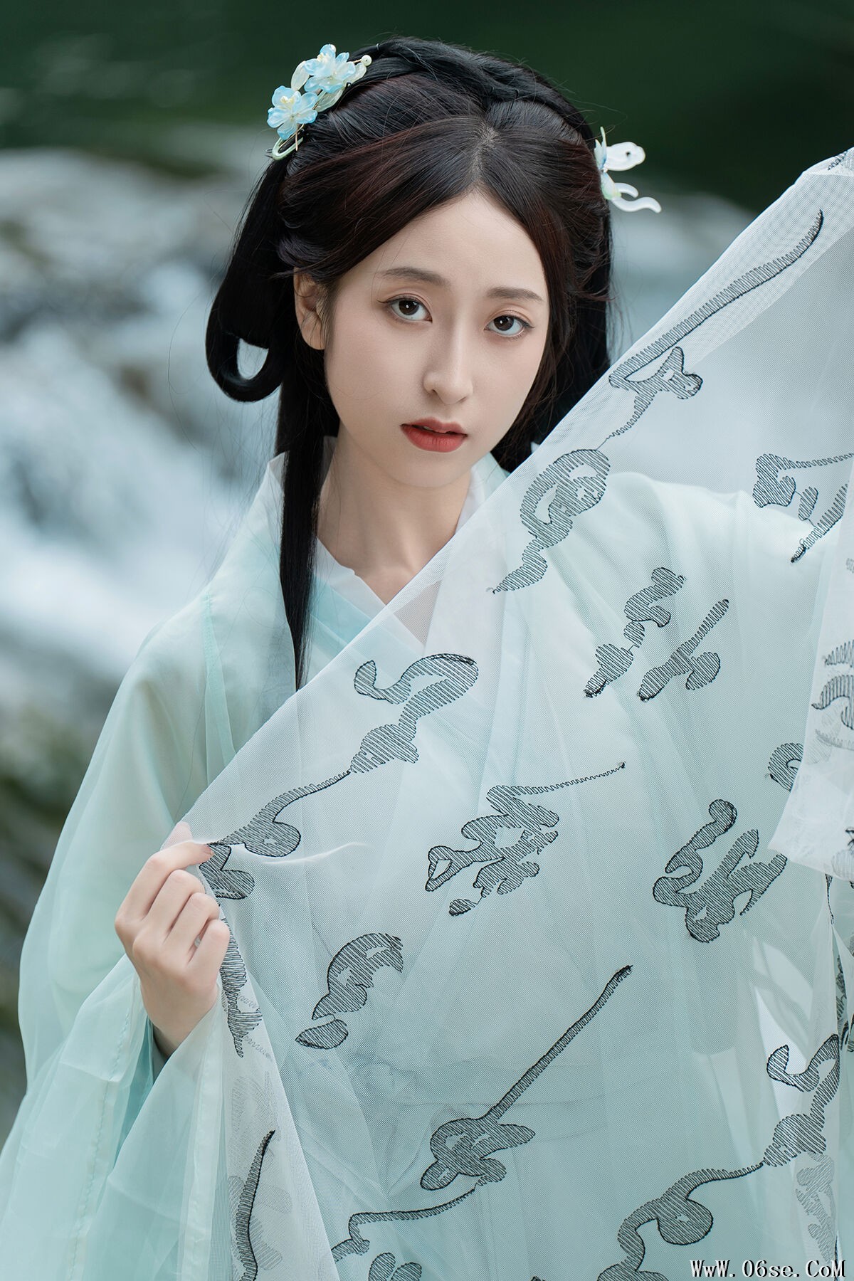 YiTuYu艺图语 Vol.7205 Xiao He[24P]-六色网
