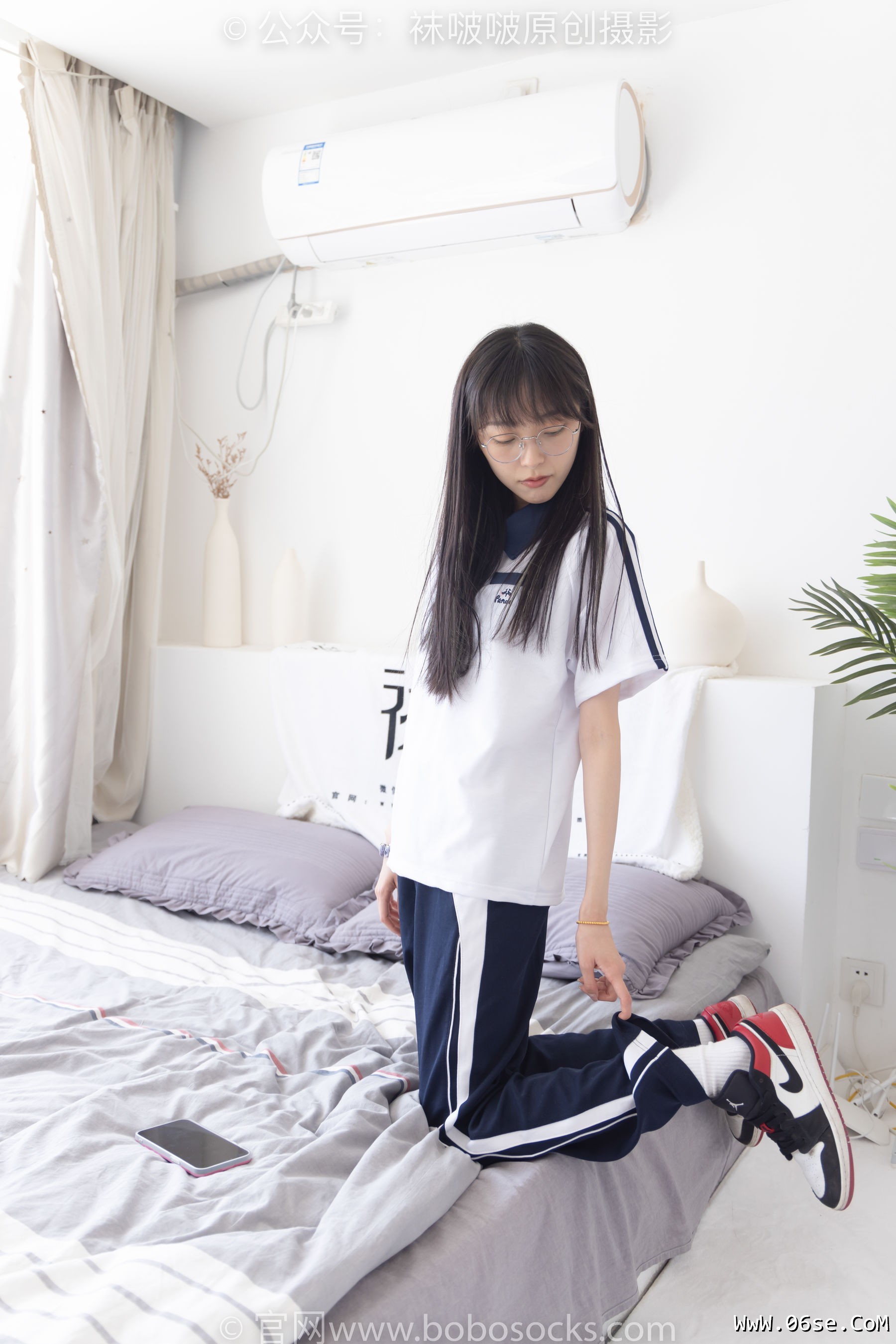 图片[52]-BoBoSocks袜啵啵 No.207 稚予 -aj板鞋、白棉袜、油亮白丝、校服裤里丝[140P]-六色网