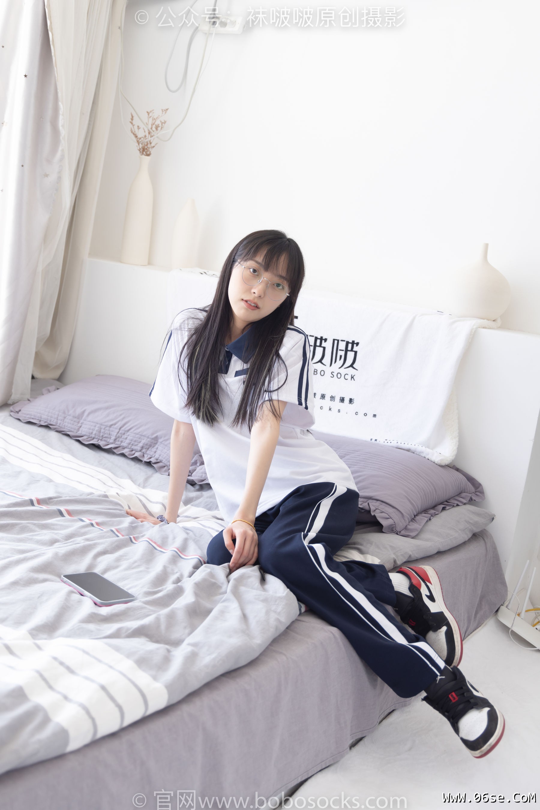 图片[54]-BoBoSocks袜啵啵 No.207 稚予 -aj板鞋、白棉袜、油亮白丝、校服裤里丝[140P]-六色网