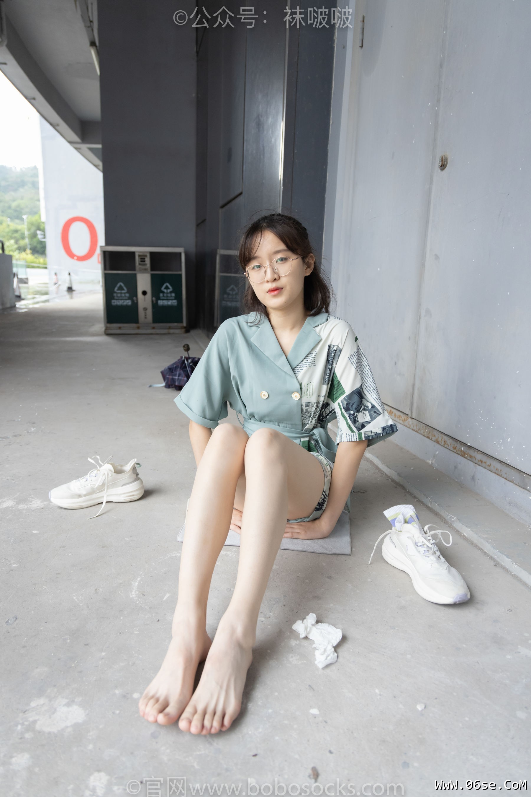 图片[133]-BoBoSocks袜啵啵 No.025 熊熊-安踏运动鞋、白色棉袜、裸足[146P]-六色网