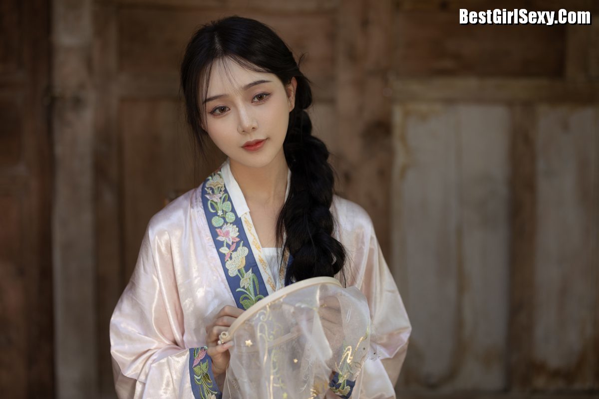 图片[18]-YiTuYu艺图语 Vol.4050 Su Mei Zai Lu Shang[25P]-六色网