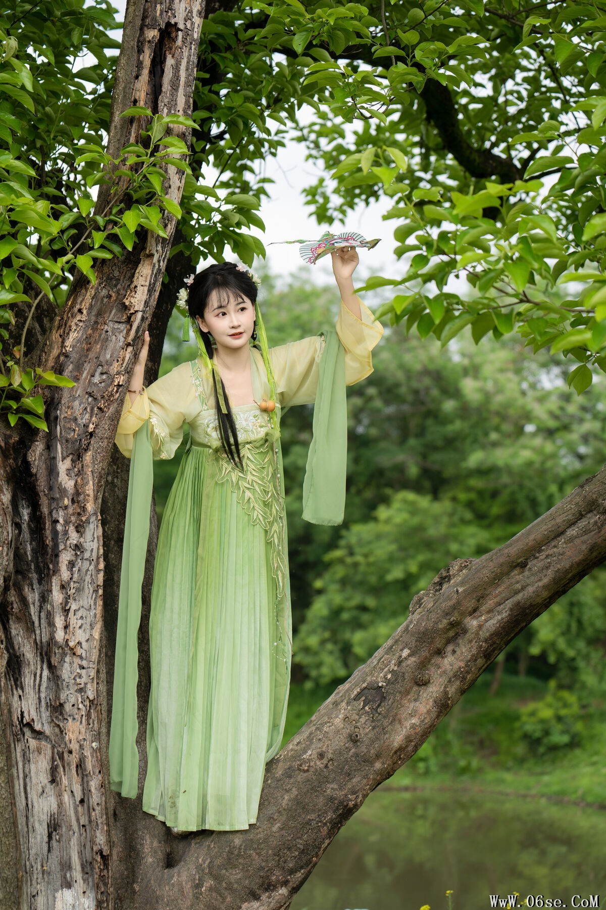 图片[19]-YiTuYu艺图语 Vol.7049 Jiao Yi Zhi Sui Sui[23P]-六色网