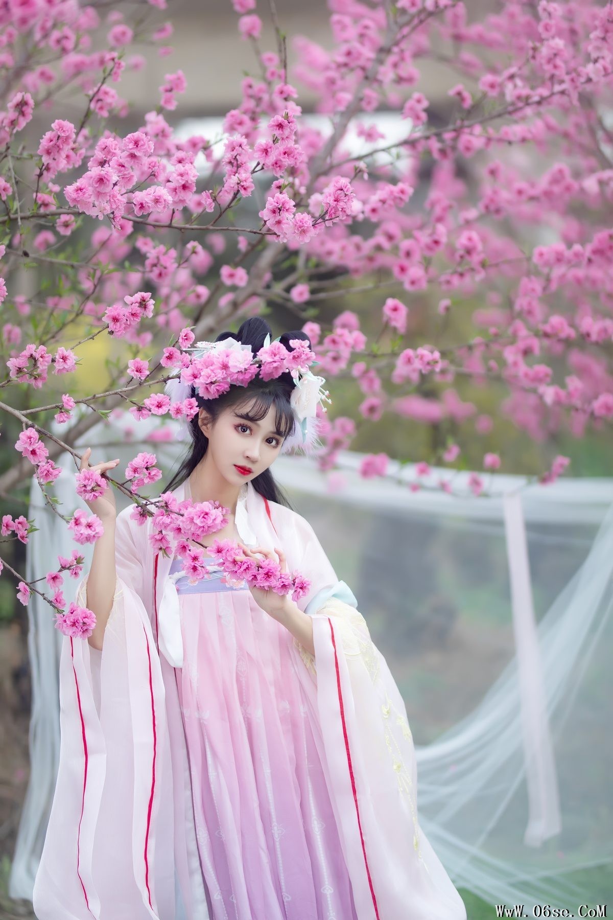 图片[25]-YiTuYu艺图语 Vol.4343 Qi Luo Sheng De Xiao Su Su[29P]-六色网