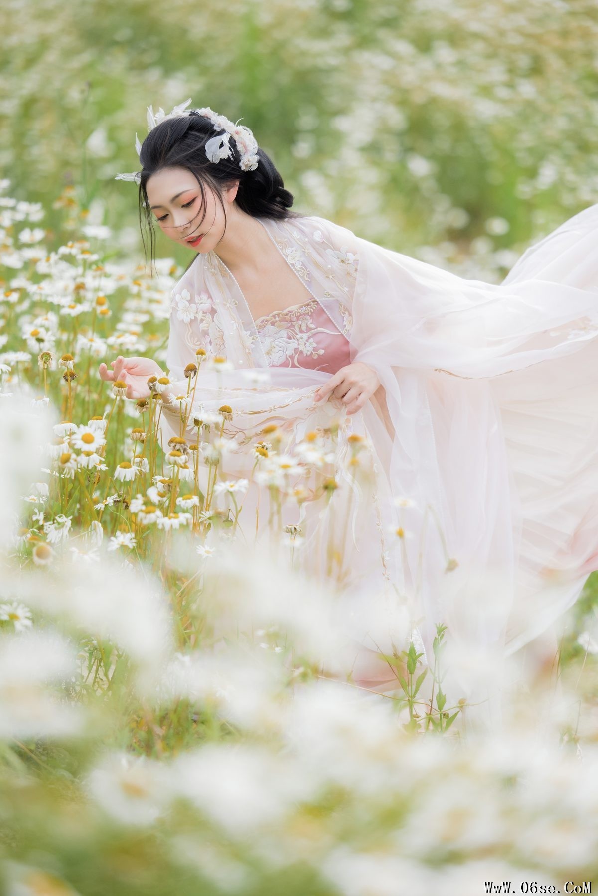 图片[20]-YiTuYu艺图语 Vol.4383 Qian Mo Hong Chen[24P]-六色网