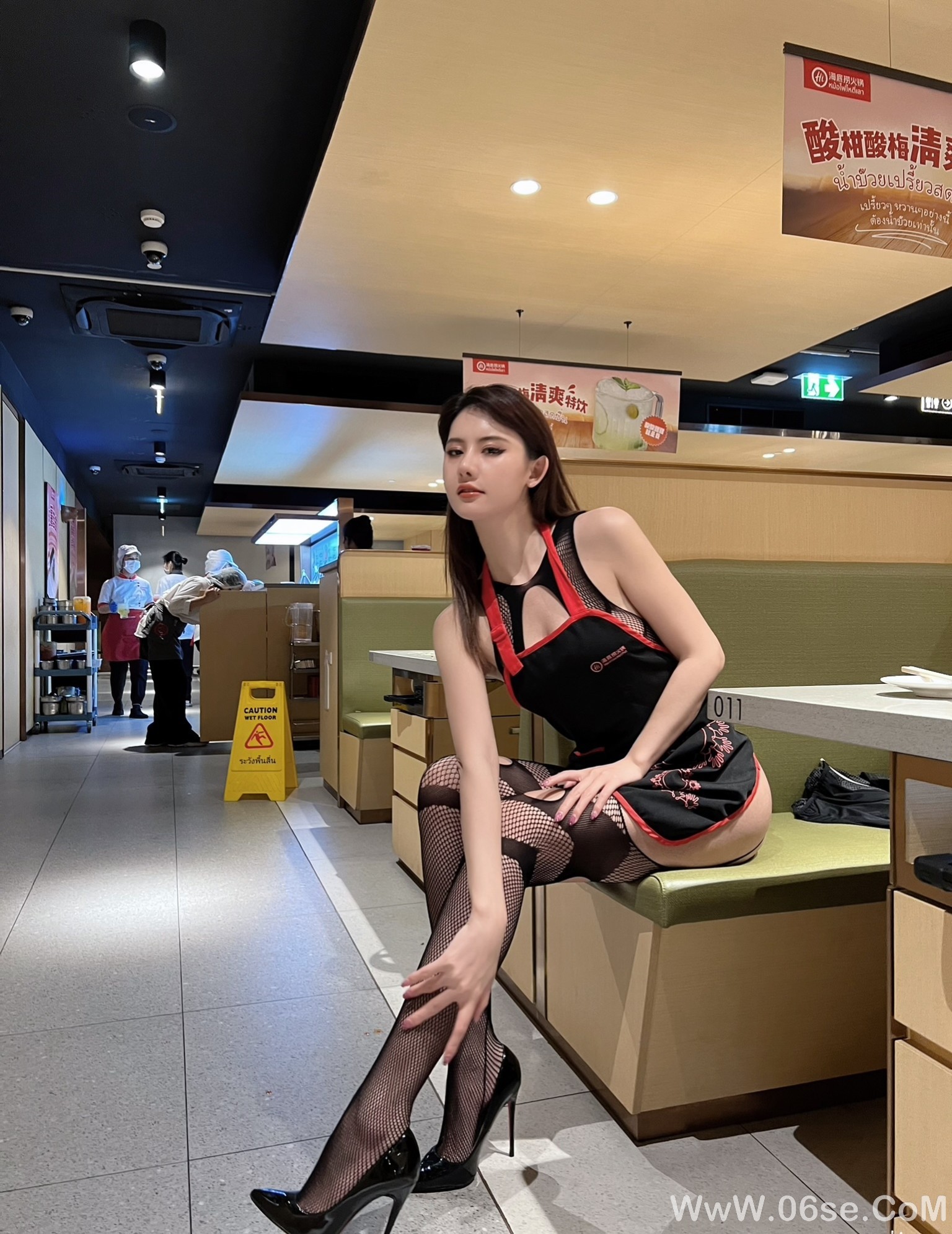 图片[18]-就是阿朱啊 – NO.065 海底捞里的漏出[20P]-六色网