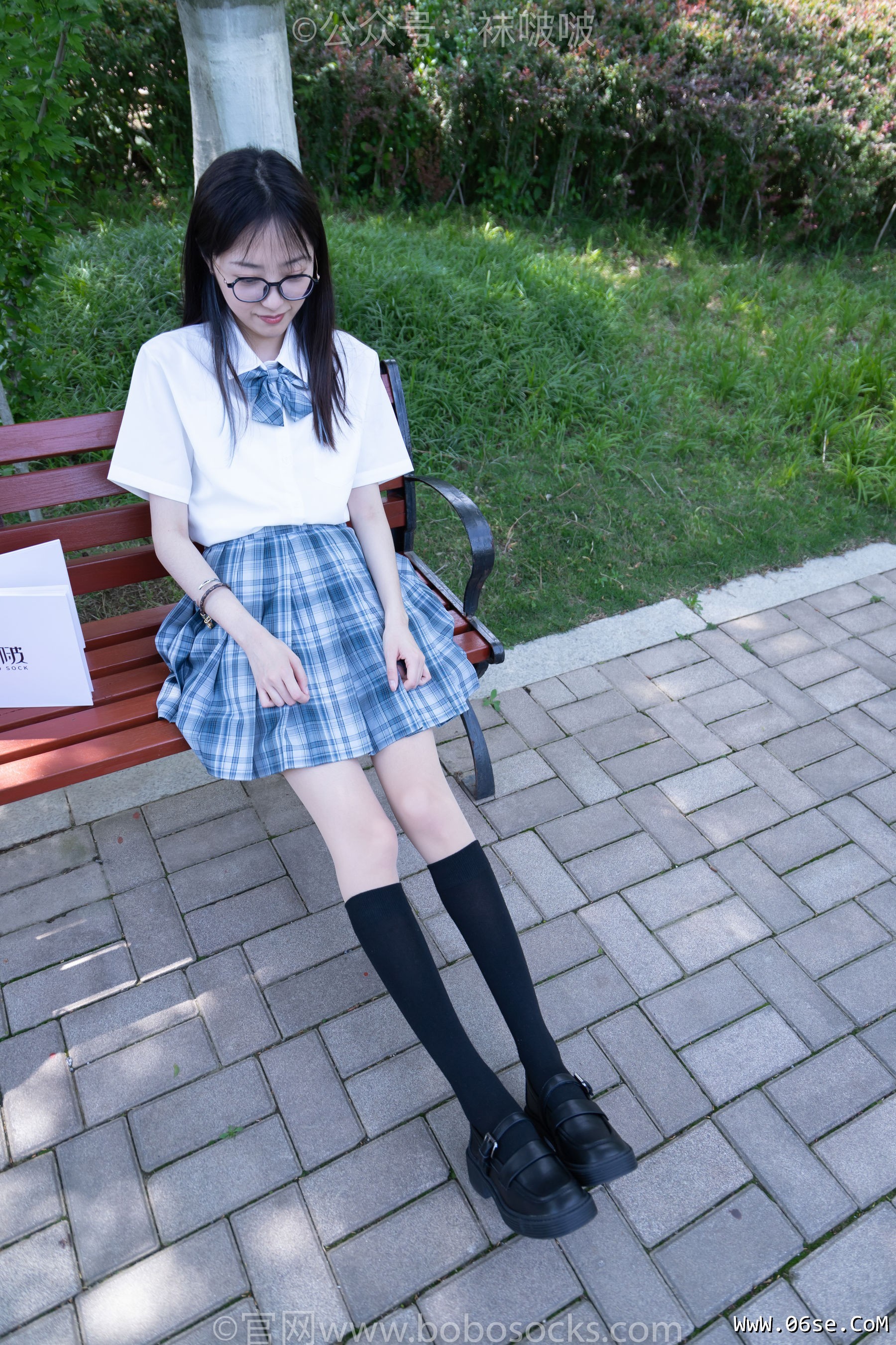 图片[29]-BoBoSocks袜啵啵 No.007 稚予-JK制服、皮鞋、黑色中筒棉袜、肉丝[143P]-六色网