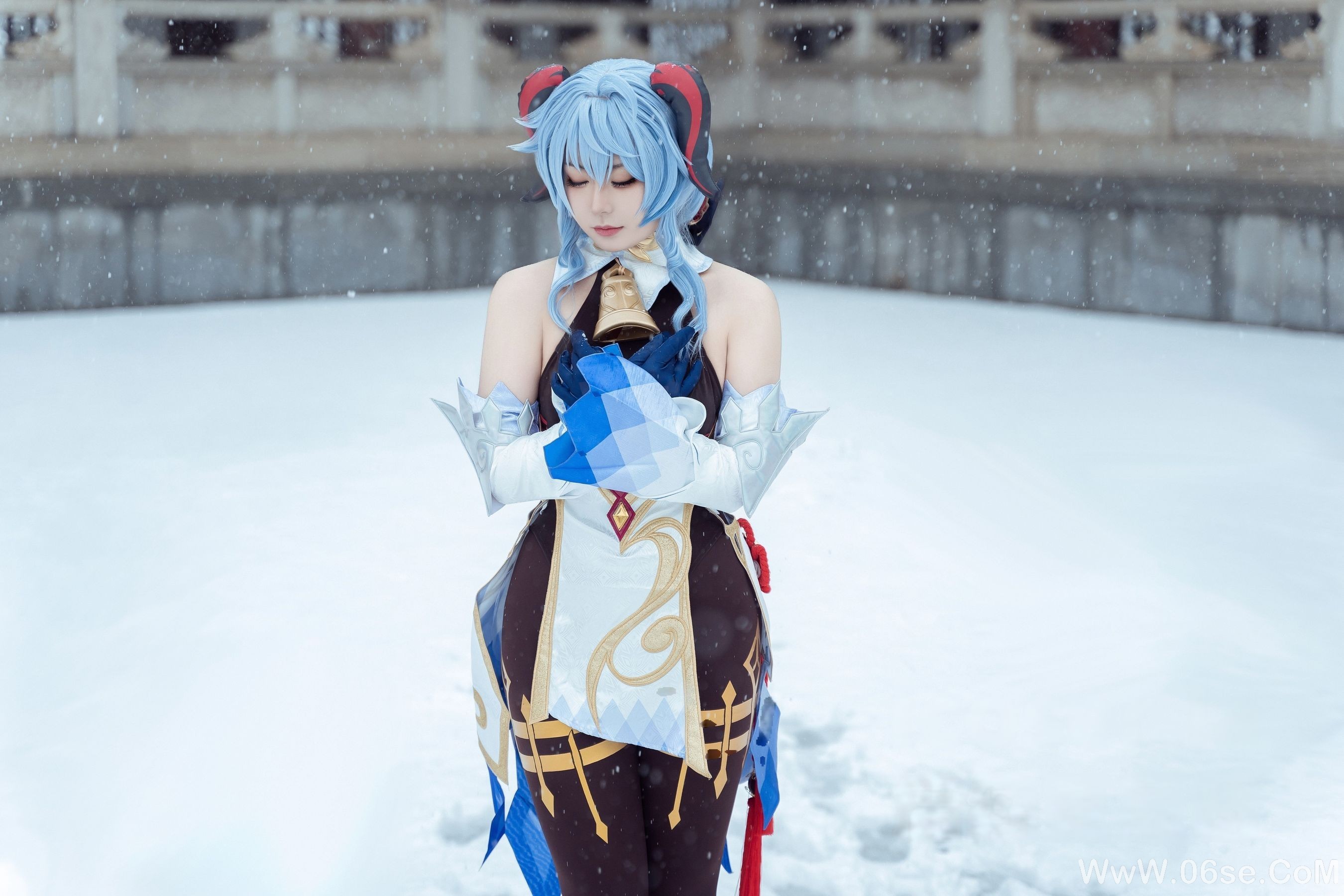 图片[2]-虎森森 – 原神 甘雨 雪景[42P]-六色网