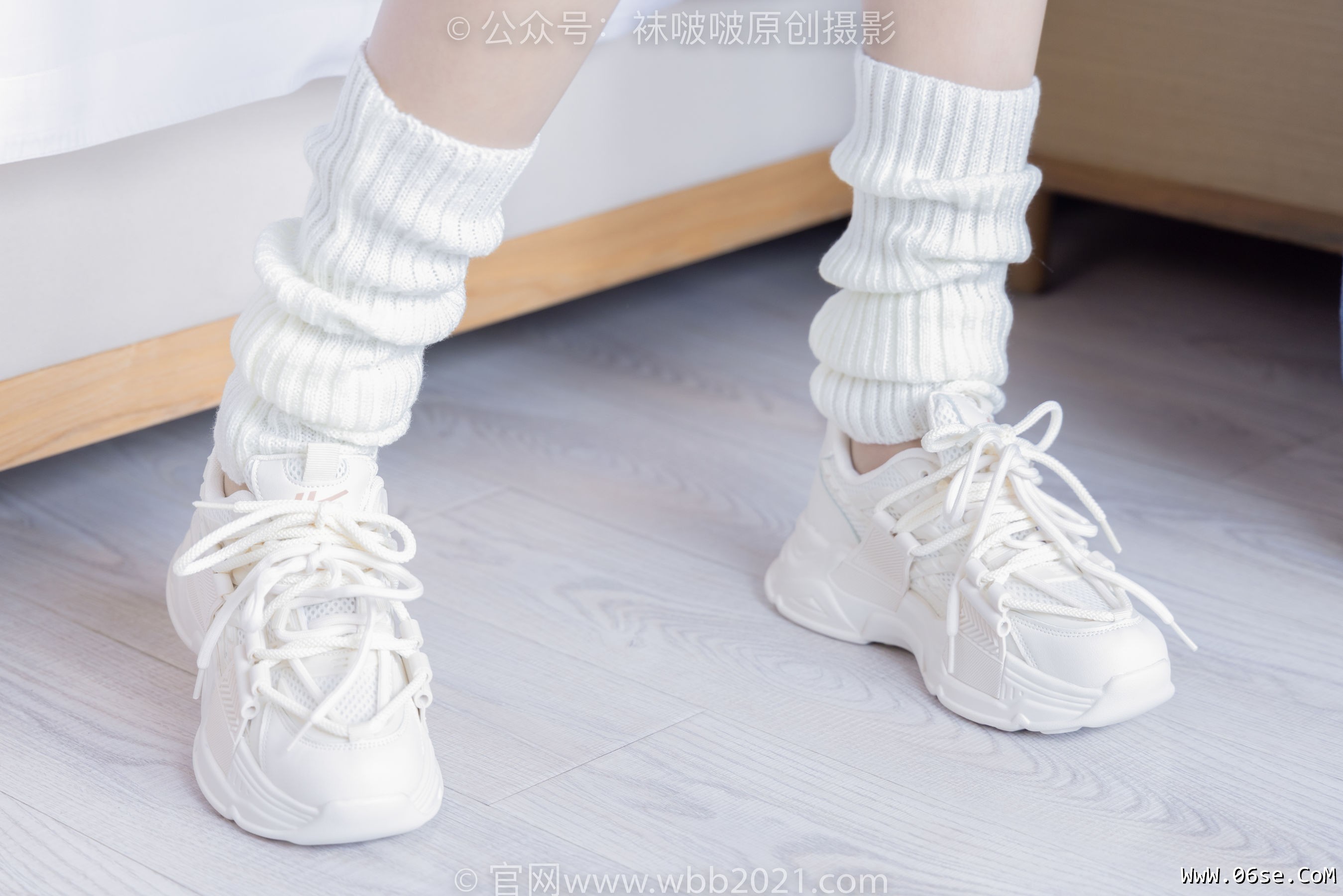 图片[123]-BoBoSocks袜啵啵 No.305 小甜豆 -运动鞋、人字拖、袜套、油亮白丝[140P]-六色网