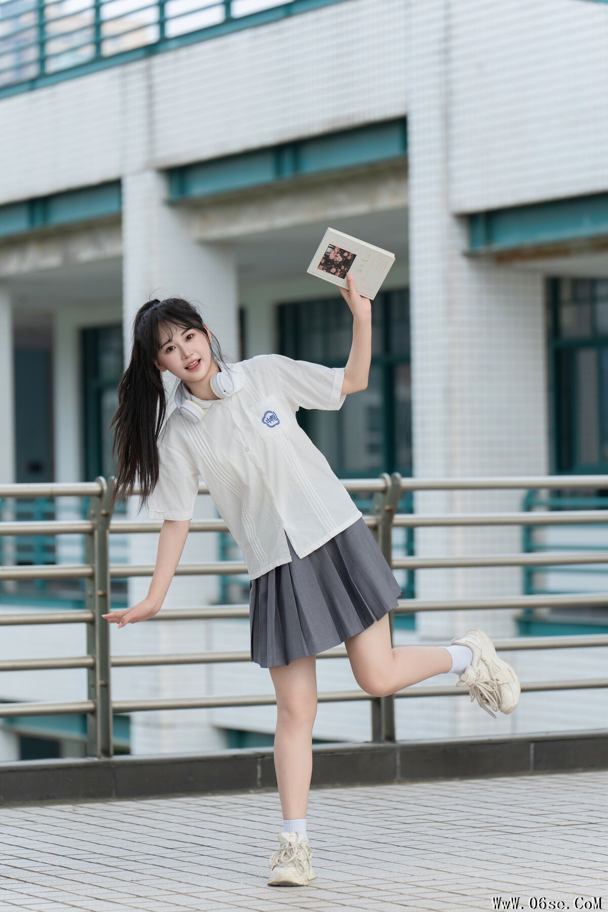 图片[32]-YiTuYu艺图语 Vol.7260 Jiao Yi Zhi Sui Sui[33P]-六色网