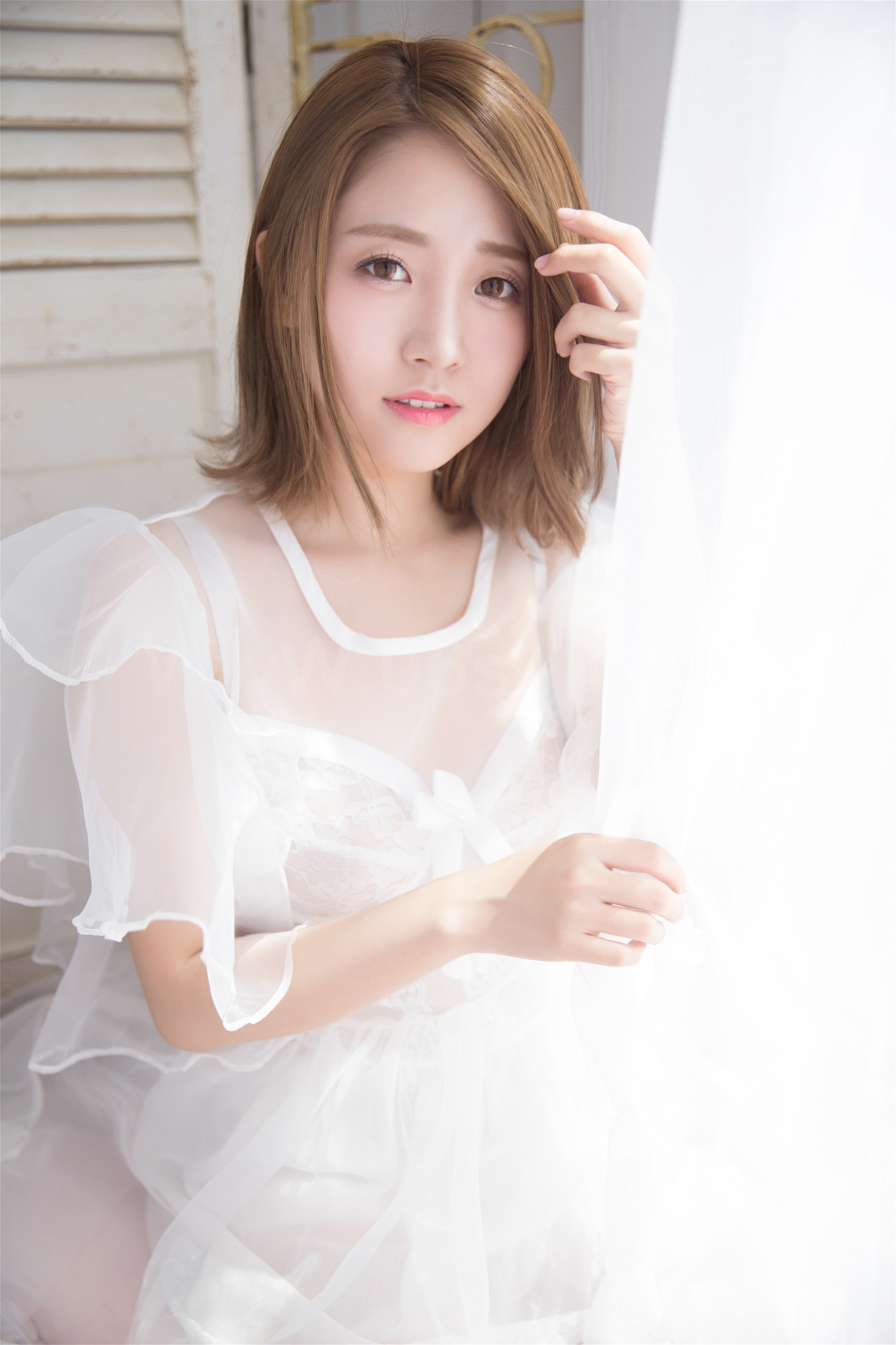 图片[2]-雅拉伊 – 《一颦一笑》[34P]-六色网