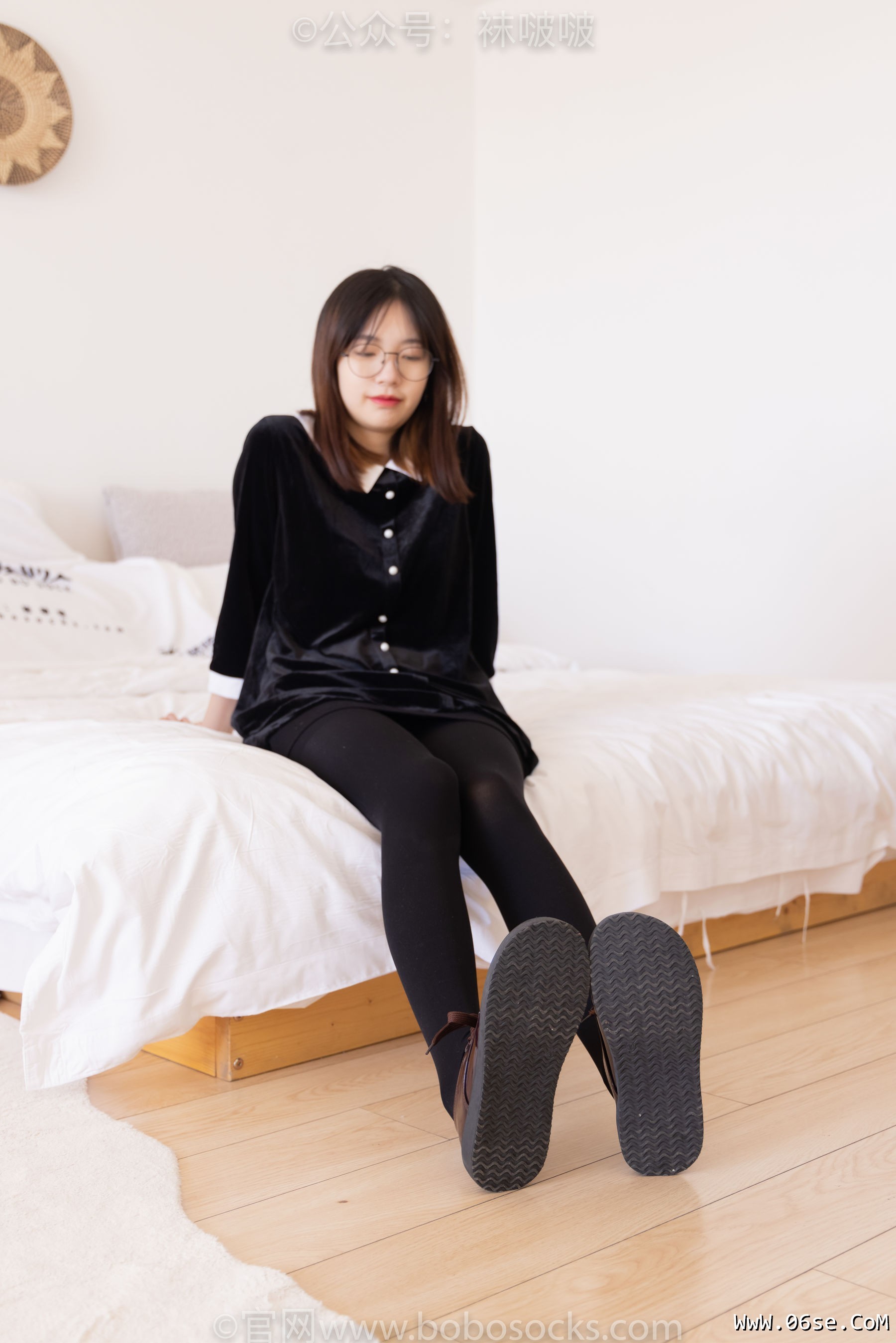 图片[13]-BoBoSocks袜啵啵 No.053 小甜豆-皮鞋、厚黑丝、黑色蕾丝船袜[140P]-六色网
