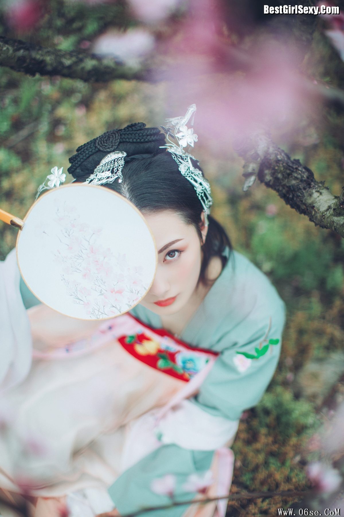 图片[22]-YiTuYu艺图语 Vol.4056 Fan Fan[32P]-六色网