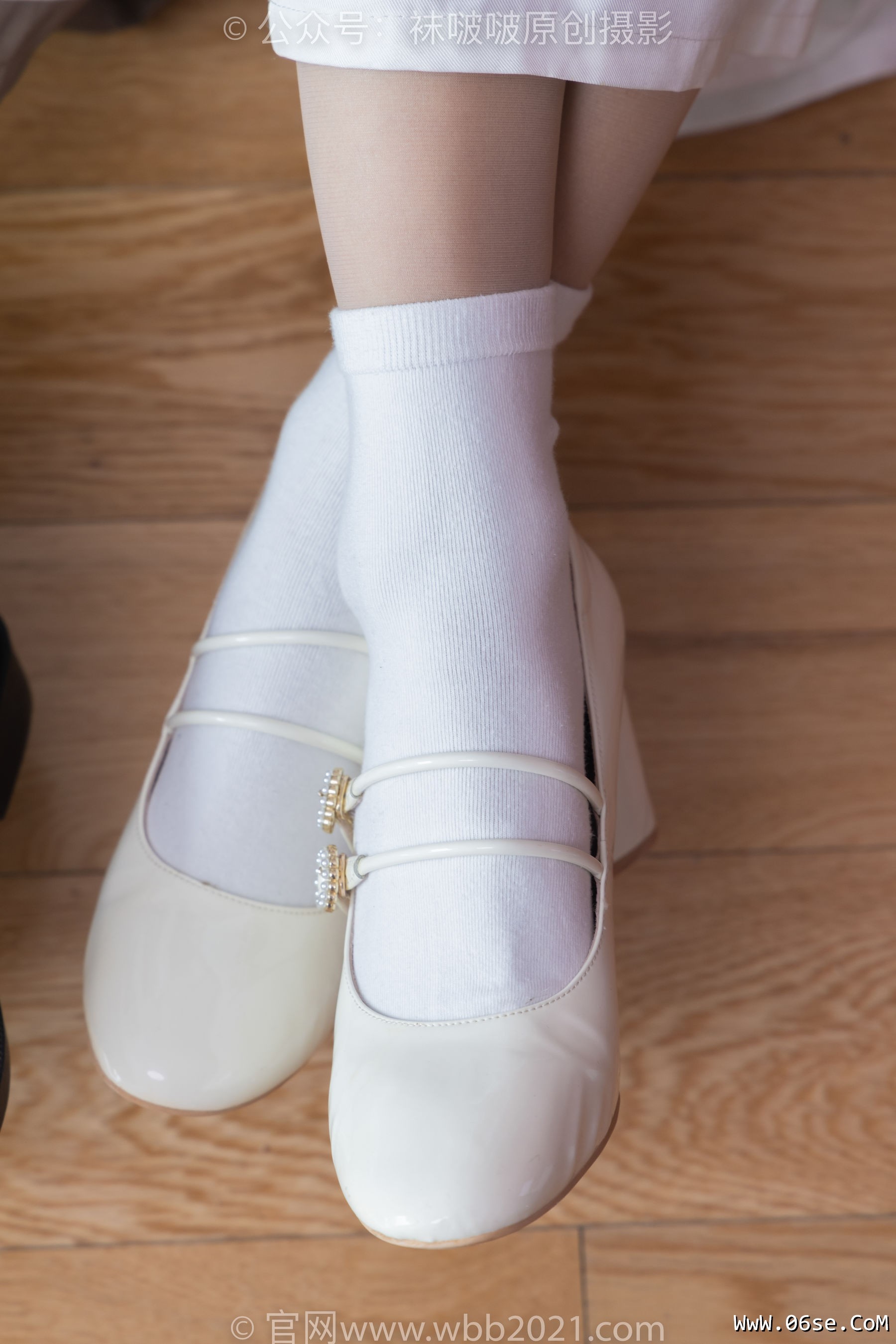 图片[72]-BoBoSocks袜啵啵 No.400 奶油&甜甜圈 -两双高跟鞋、白棉袜、肉丝[158P]-六色网