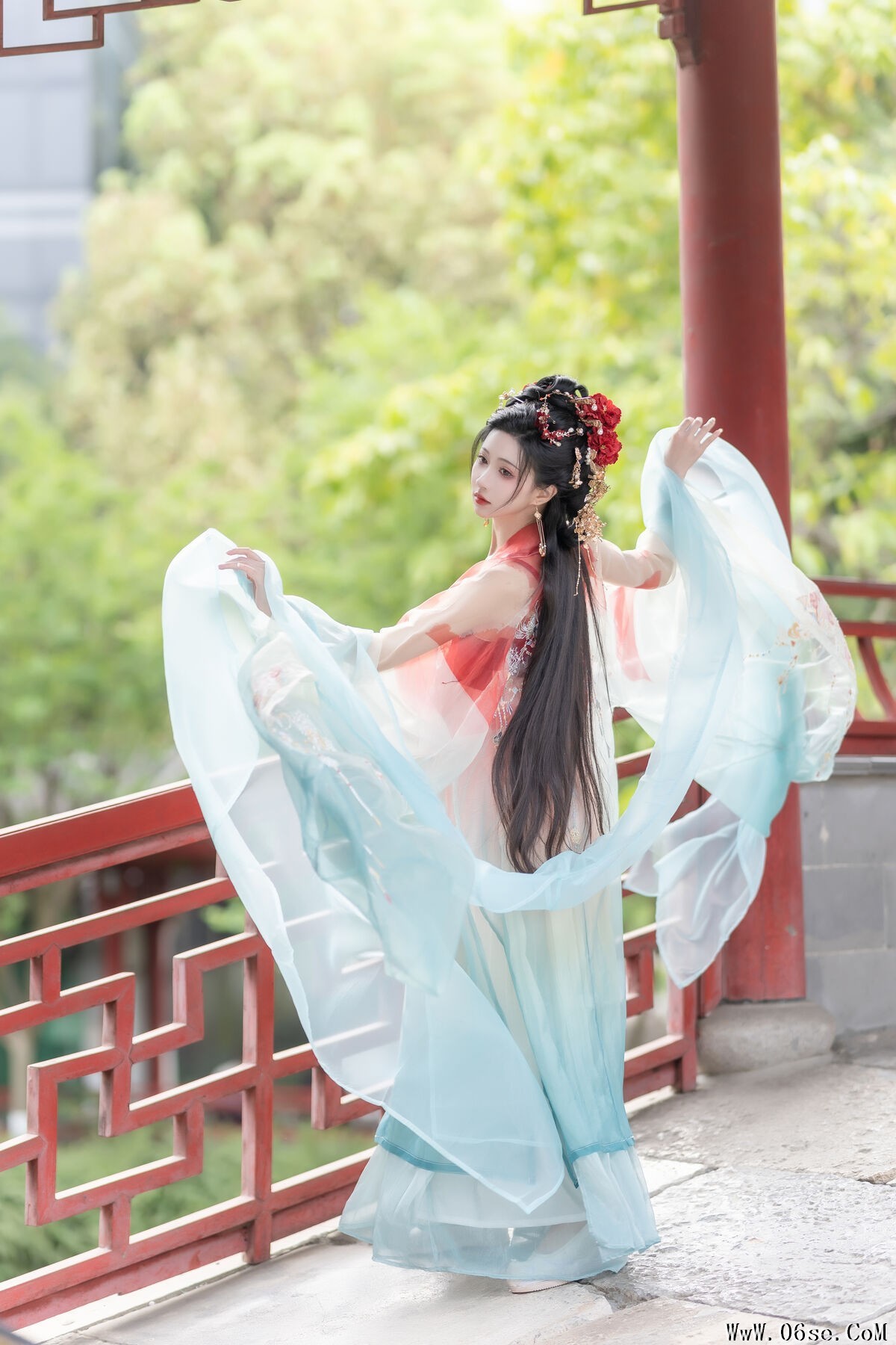 图片[15]-YiTuYu艺图语 Vol.7208 Qi Luo Sheng De Xiao Su Su[28P]-六色网