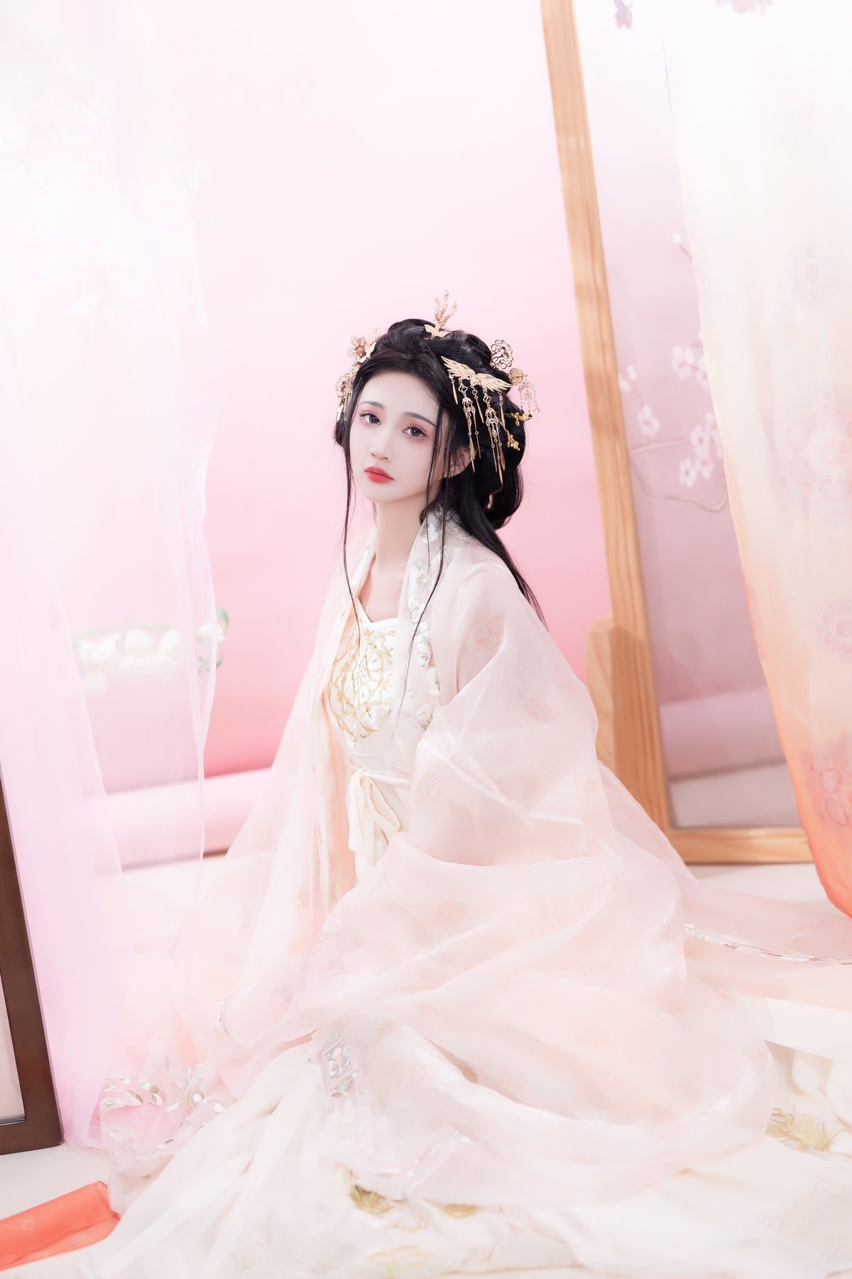 图片[26]-YiTuYu艺图语 Vol.5561 Qi Luo Sheng De Xiao Su Su[28P]-六色网