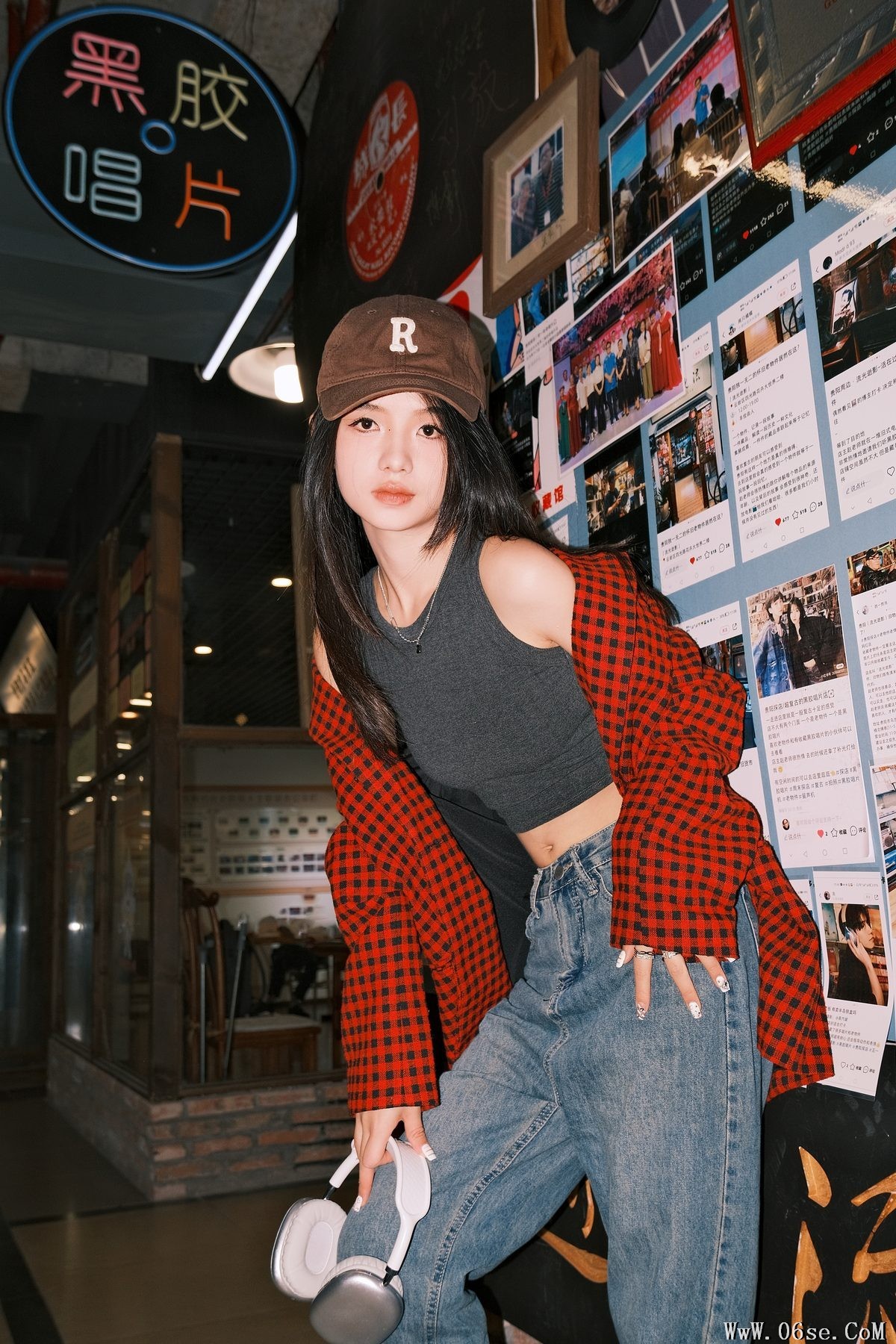图片[31]-YiTuYu艺图语 Vol.5694 Bu Ta Xiao Yao[32P]-六色网