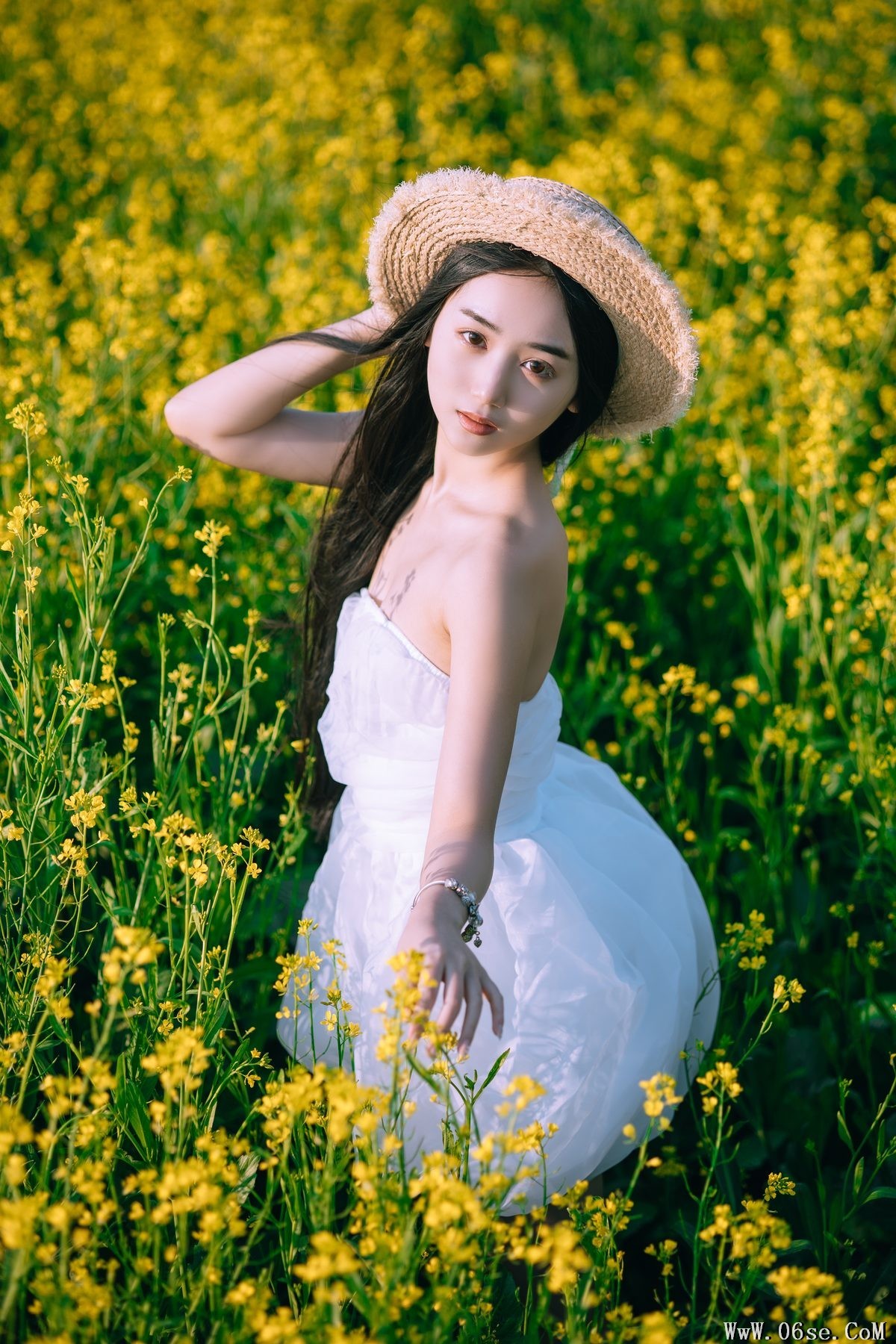 图片[13]-YiTuYu艺图语 Vol.4426 Yi Yu He Bao Dan[51P]-六色网