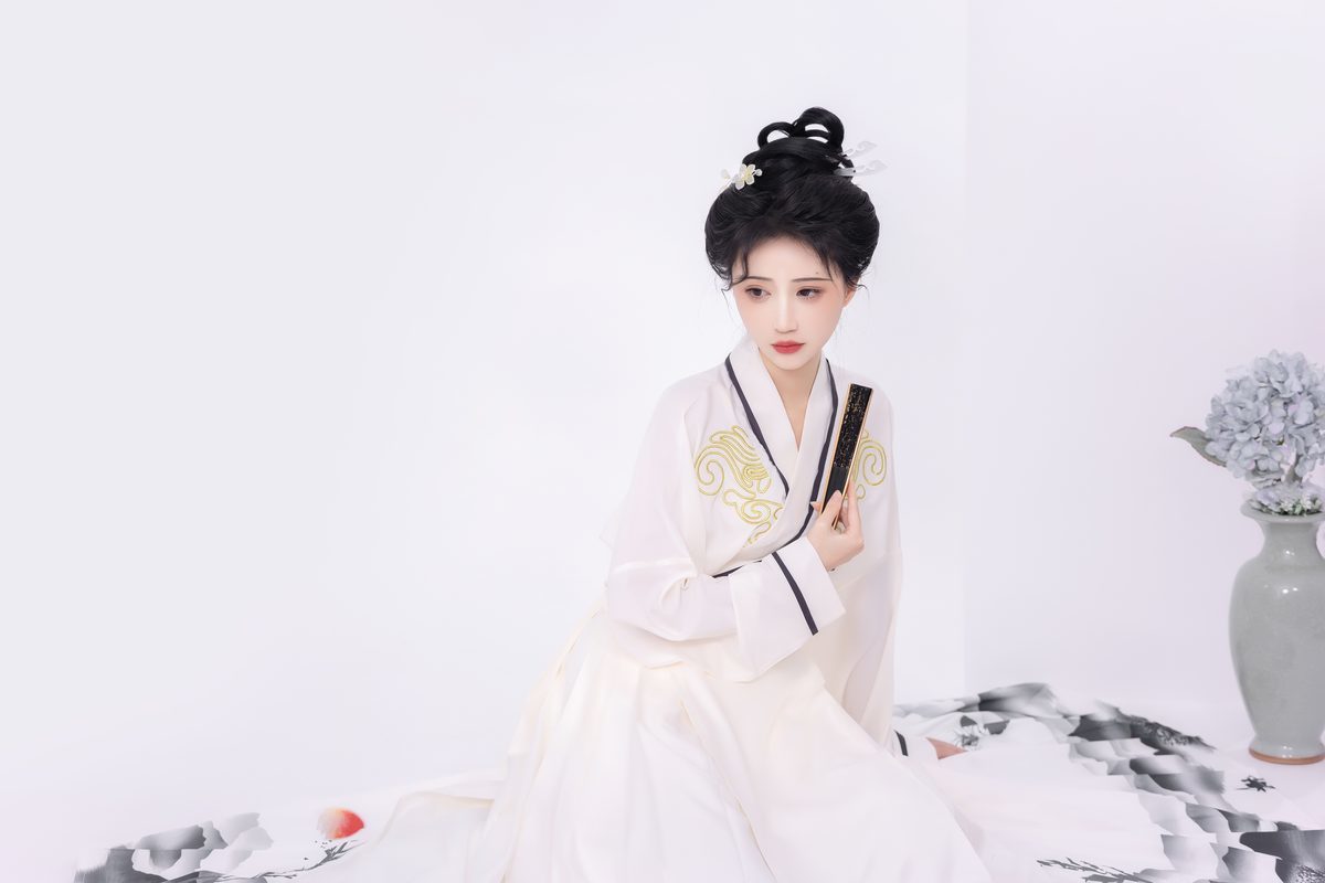 图片[11]-YiTuYu艺图语 Vol.3527 Qi Luo Sheng De Xiao Su Su[28P]-六色网