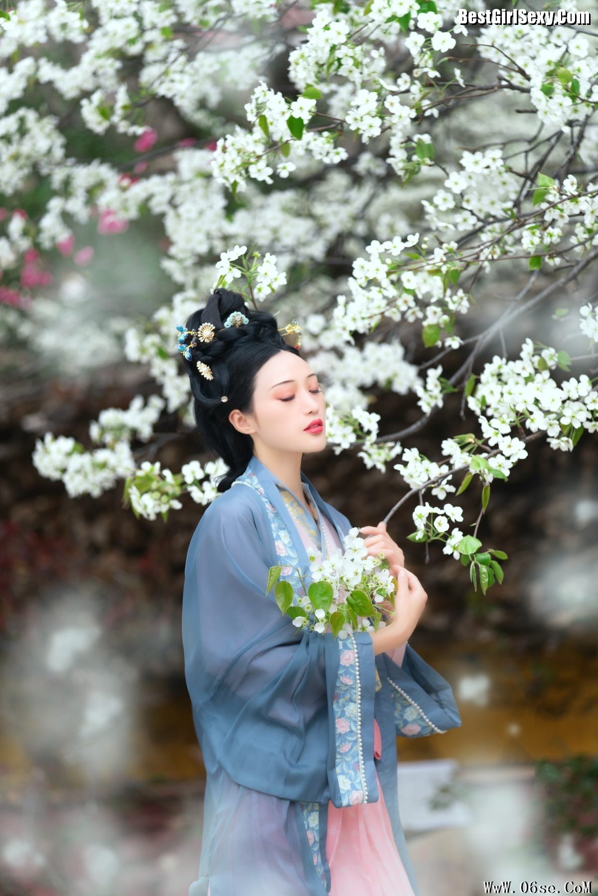 图片[9]-YiTuYu艺图语 Vol.3999 Wei Wei[43P]-六色网