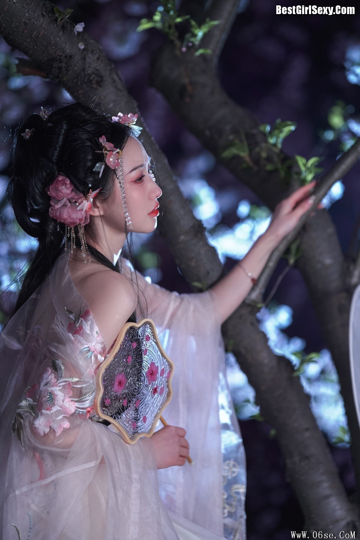 图片[24]-YiTuYu艺图语 Vol.4019 Jiao Jiao[27P]-六色网