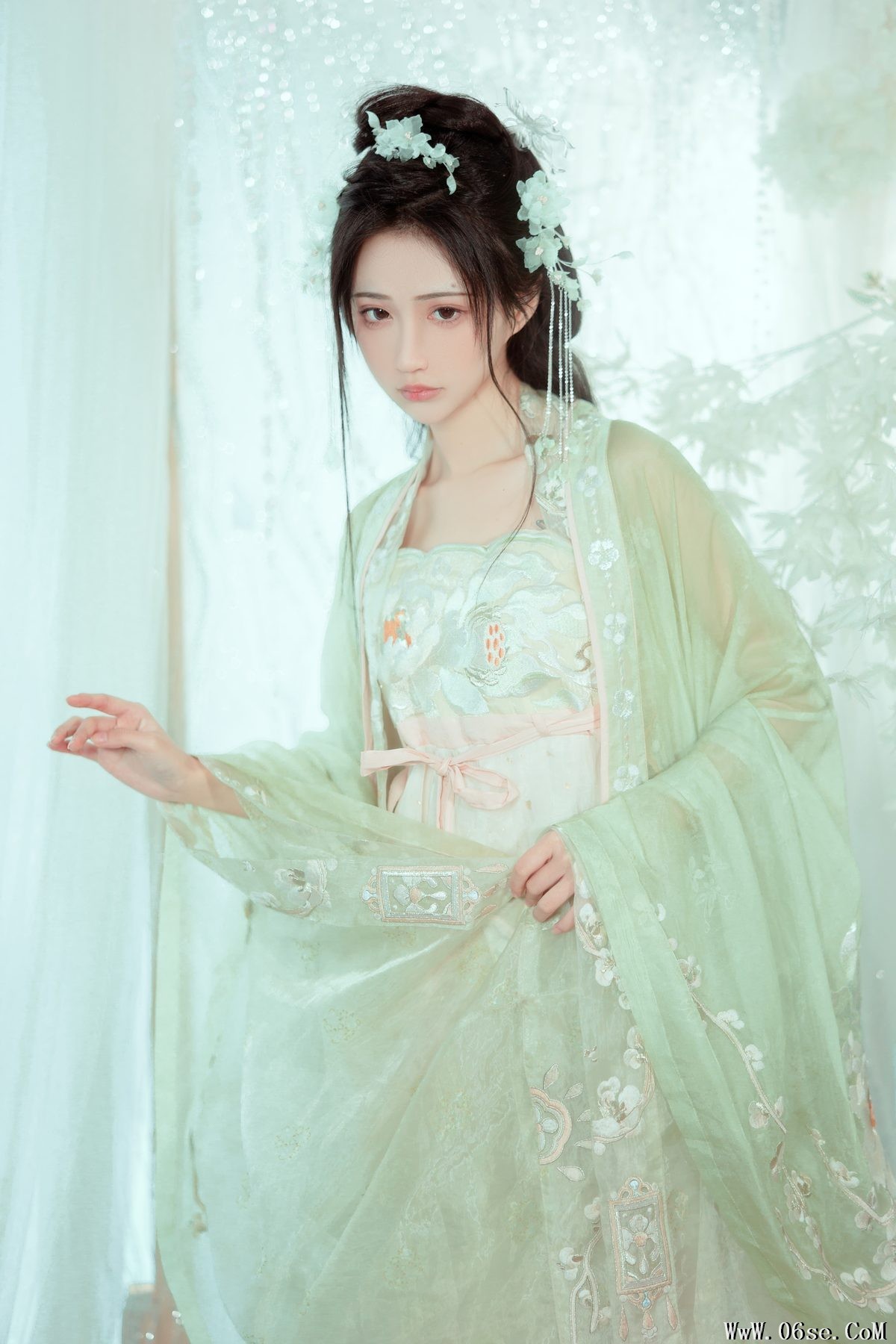 图片[6]-YiTuYu艺图语 Vol.3684 Qi Luo Sheng De Xiao Su Su[28P]-六色网