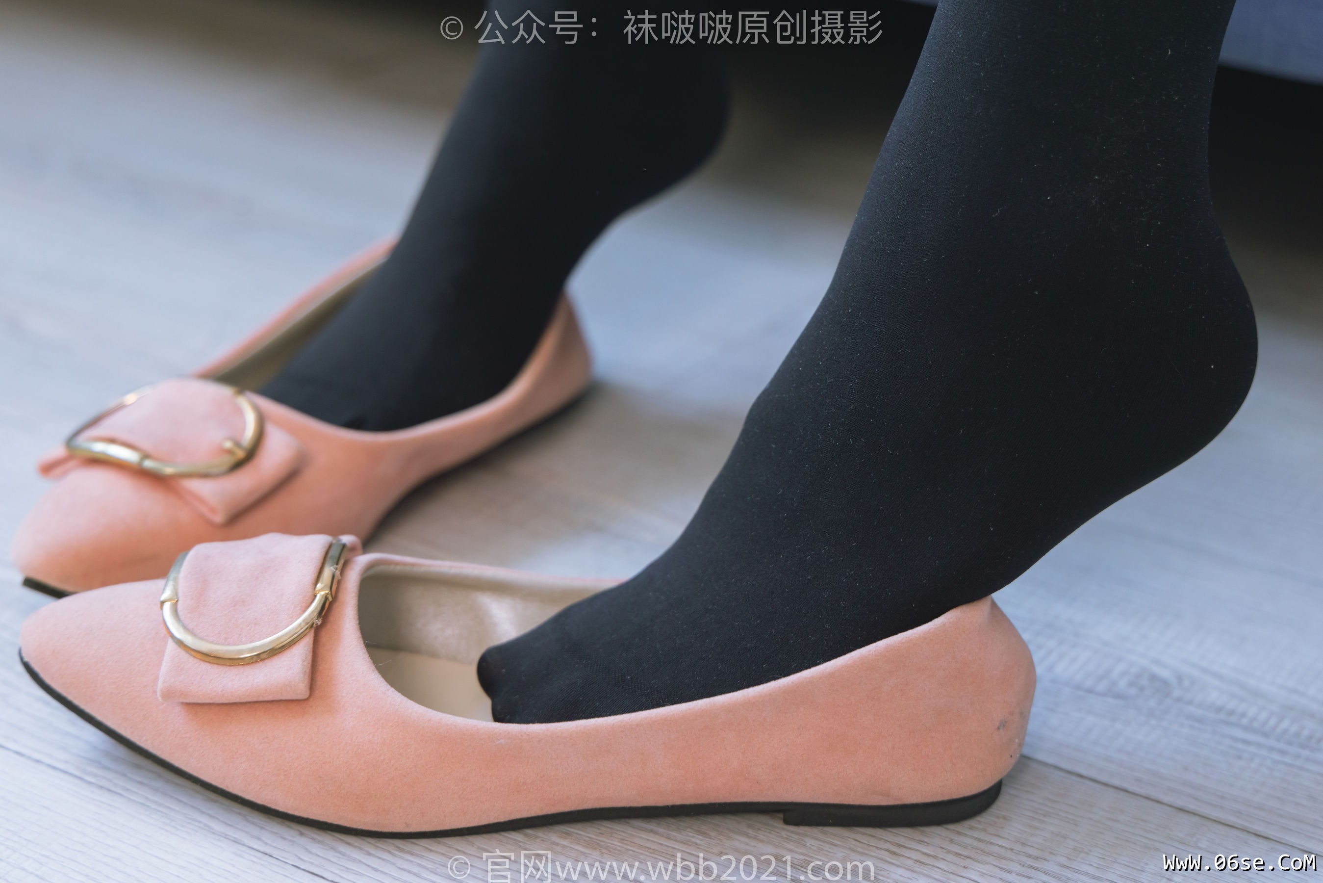 图片[52]-BoBoSocks袜啵啵 No.315 小沫 -平底鞋、厚黑丝、模特穿鞋及丝袜踩玩偶小熊剧情[140P]-六色网