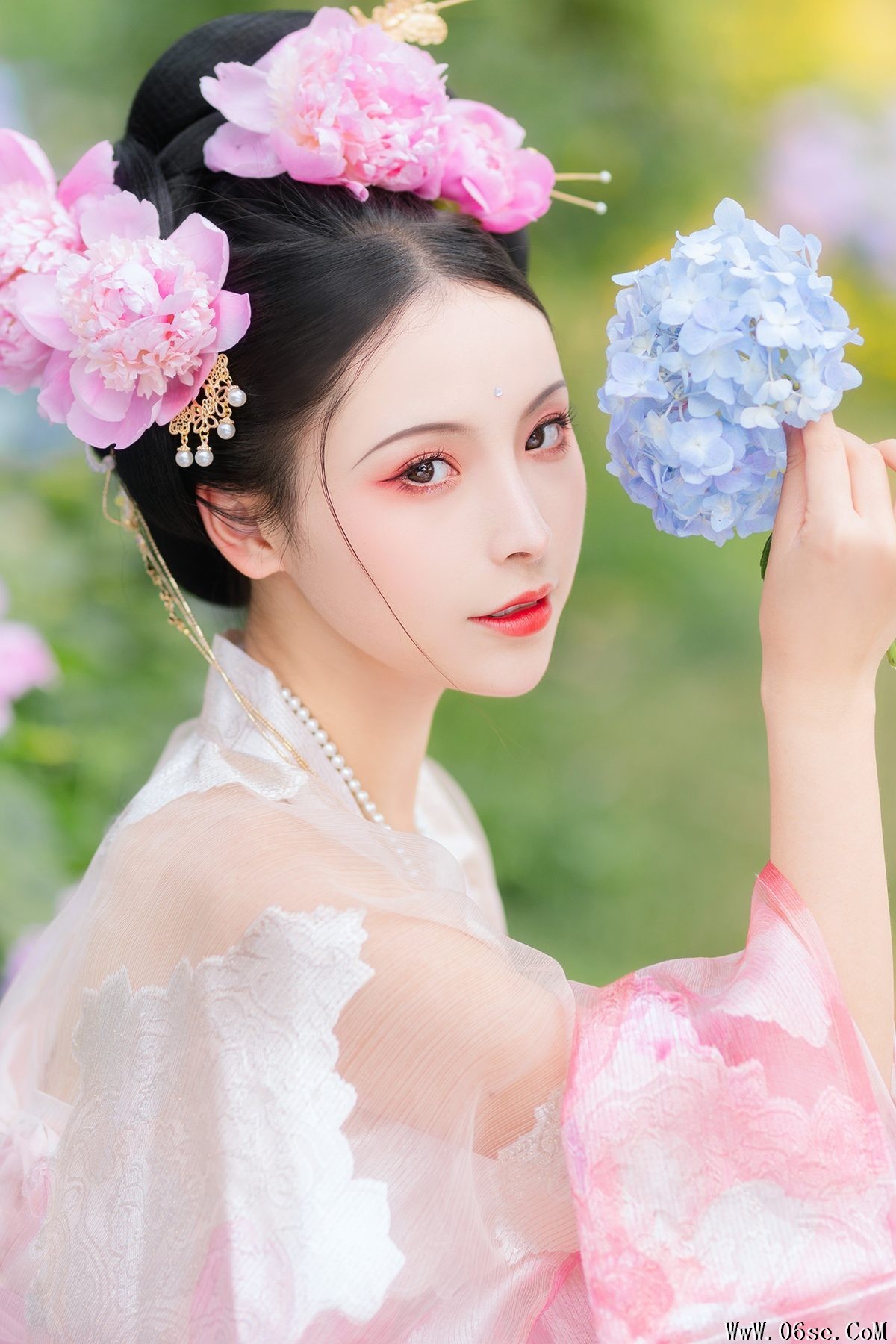 YiTuYu艺图语 Vol.4054 Yi Xiao Zhi Zhi Zhi Zhi[25P]-六色网