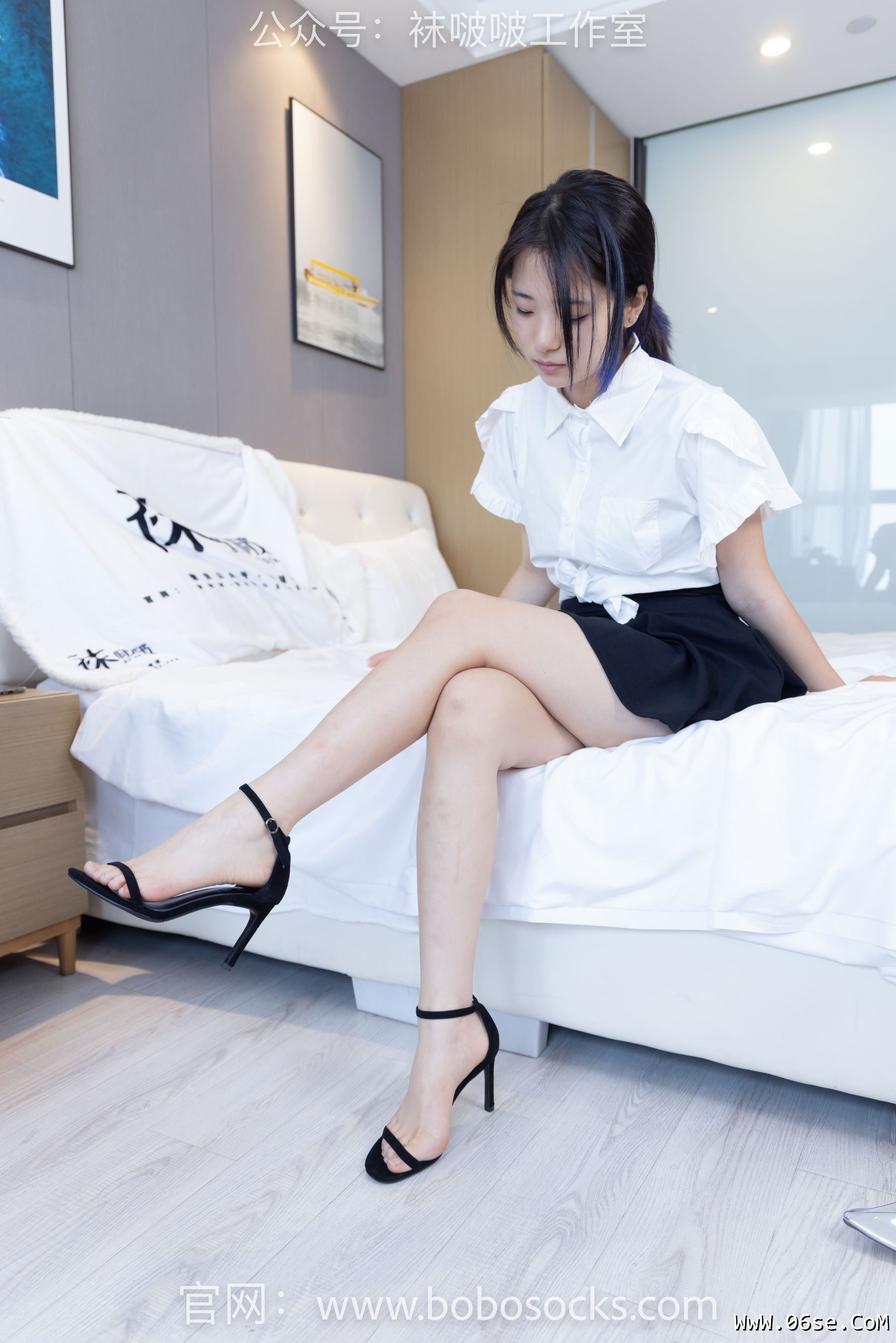 图片[125]-BoBoSocks袜啵啵 No.116 小淳-两双高跟鞋、肉丝、裸足[146P]-六色网