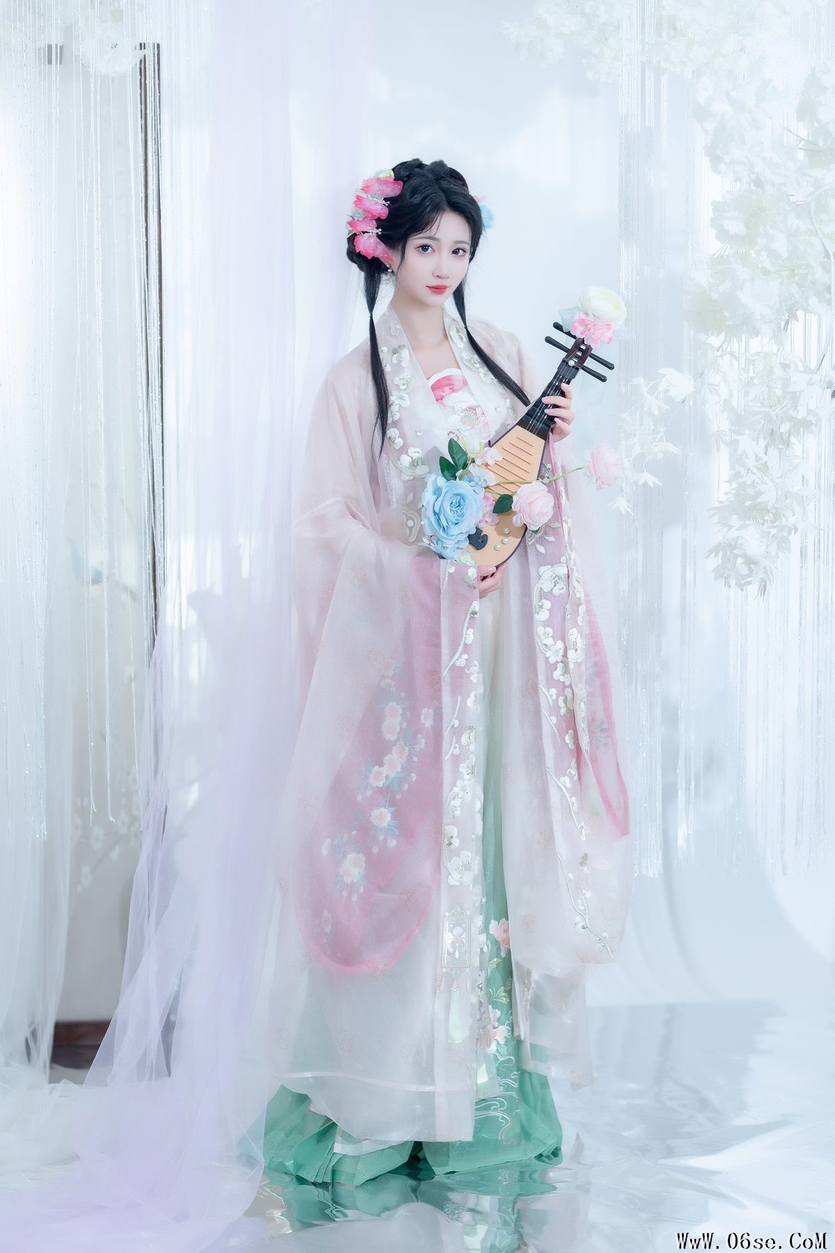 图片[4]-YiTuYu艺图语 Vol.6142 Qi Luo Sheng De Xiao Su Su[31P]-六色网
