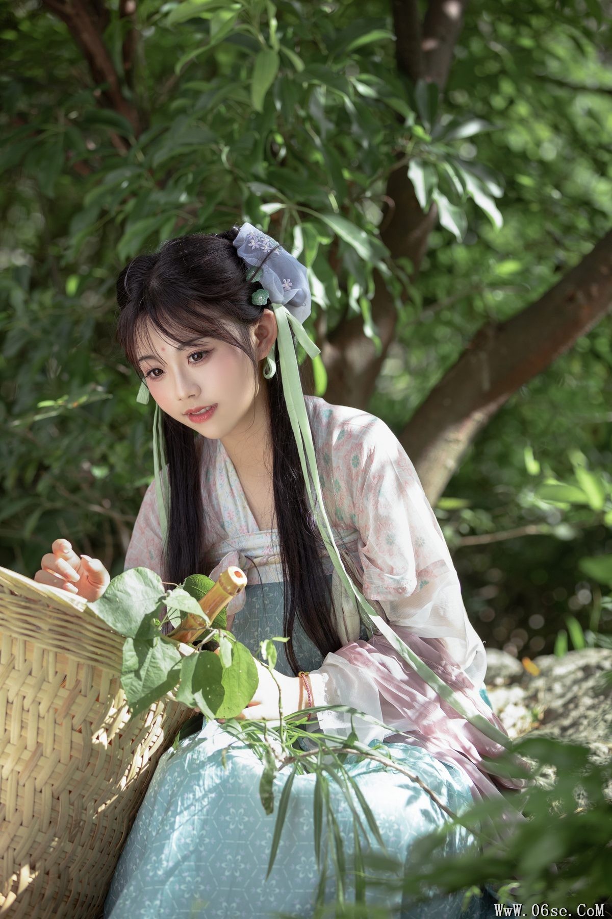 图片[17]-YiTuYu艺图语 Vol.5251 Jin Zou Ba[51P]-六色网