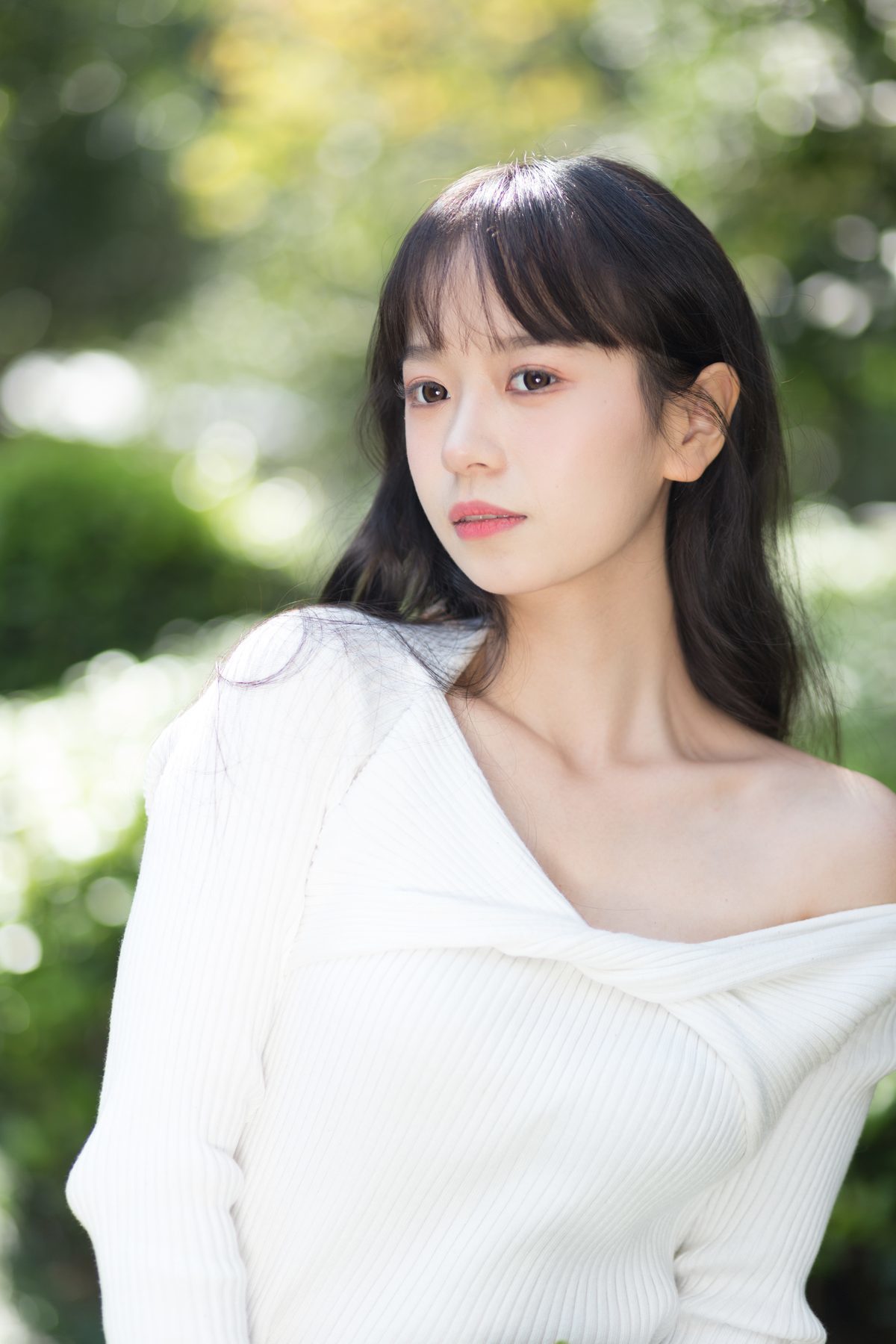 图片[25]-YiTuYu艺图语 Vol.5839 Yan Yun Lin Er[27P]-六色网