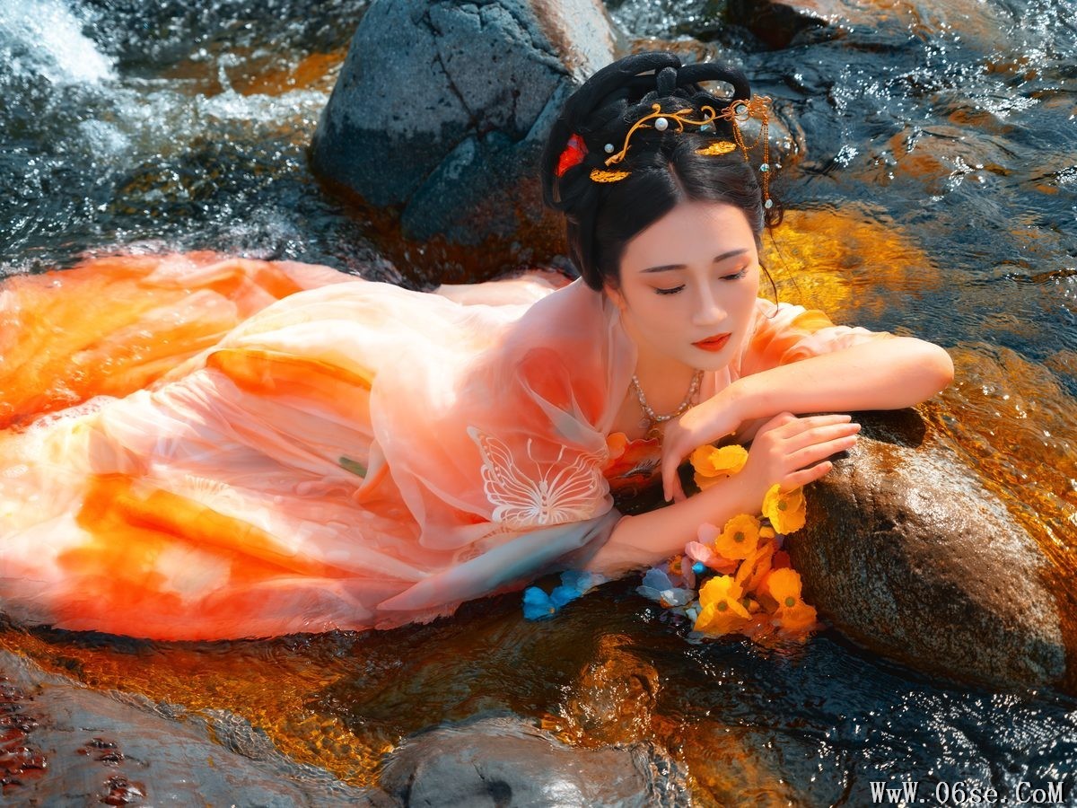 图片[31]-YiTuYu艺图语 Vol.5089 Long En Xing[49P]-六色网